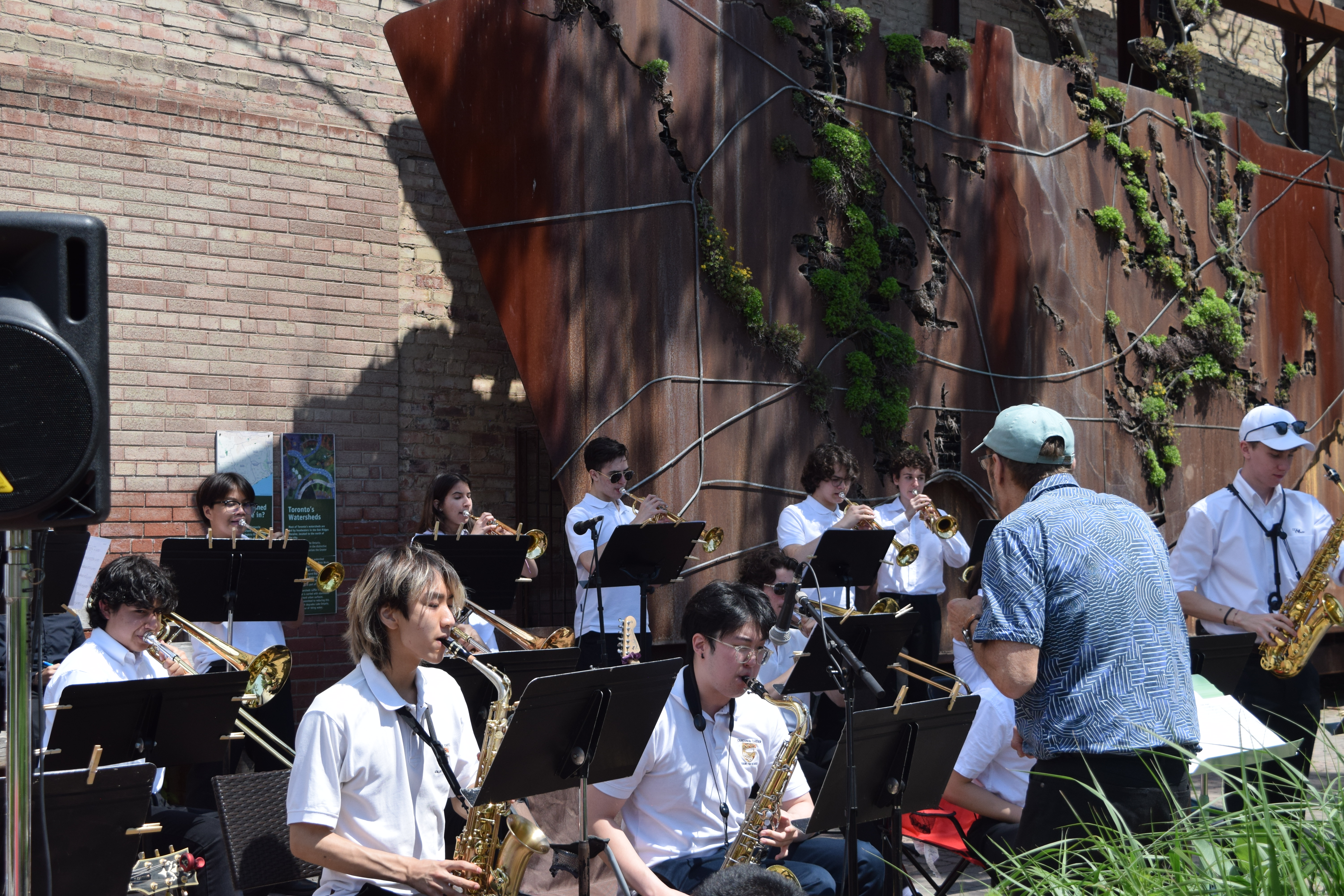 A band playing outdoor. 