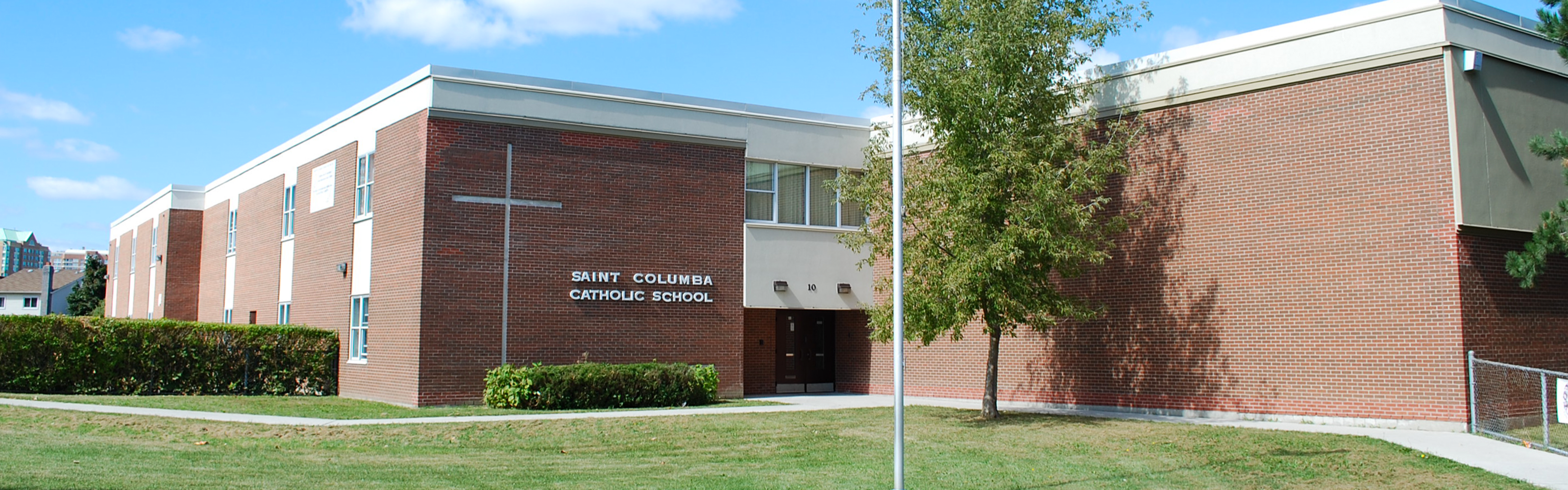 The front of the St. Columba Catholic School building.