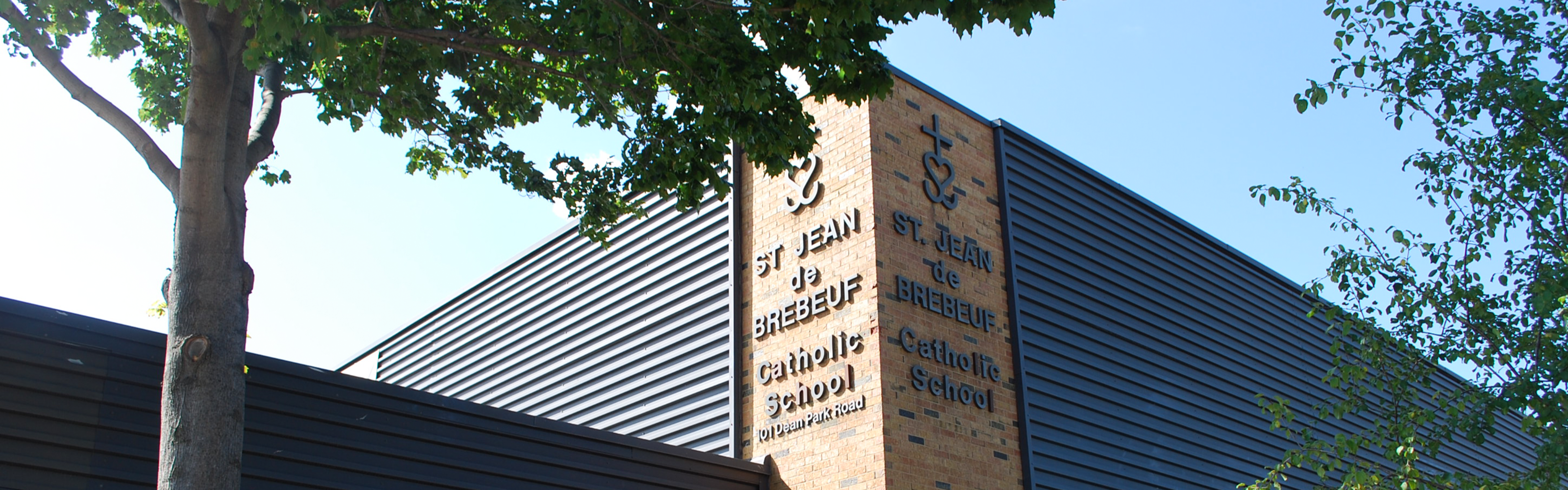 The front of the  St. Jean de Brebeuf Catholic School building.