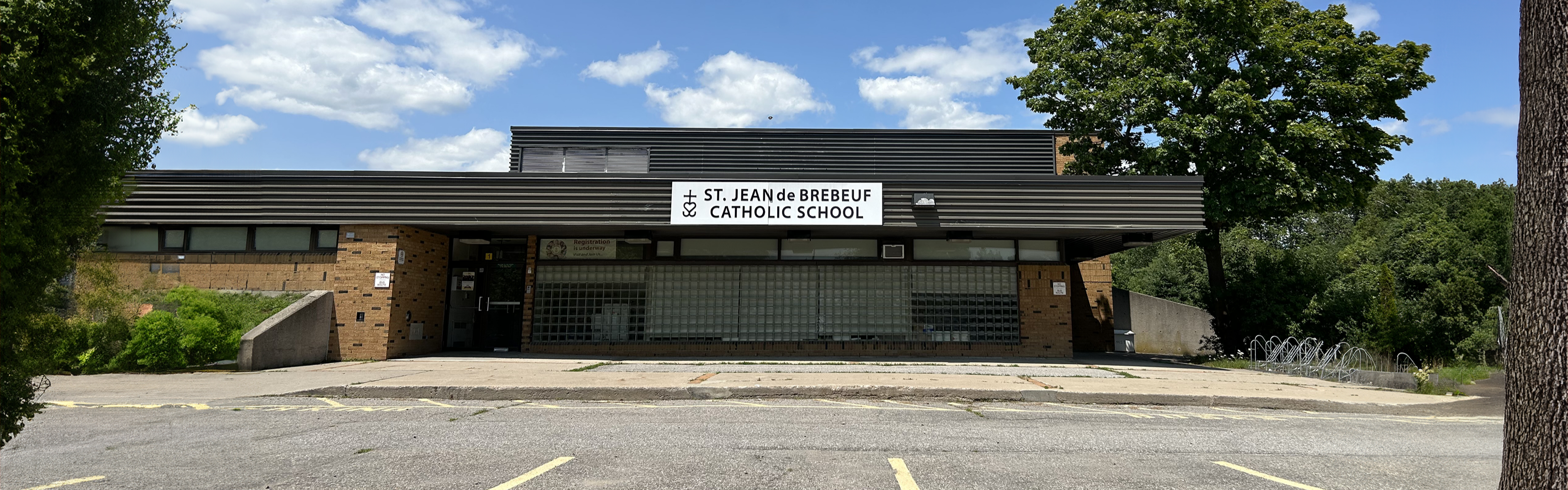 The front of the  St. Jean de Brebeuf Catholic School building.