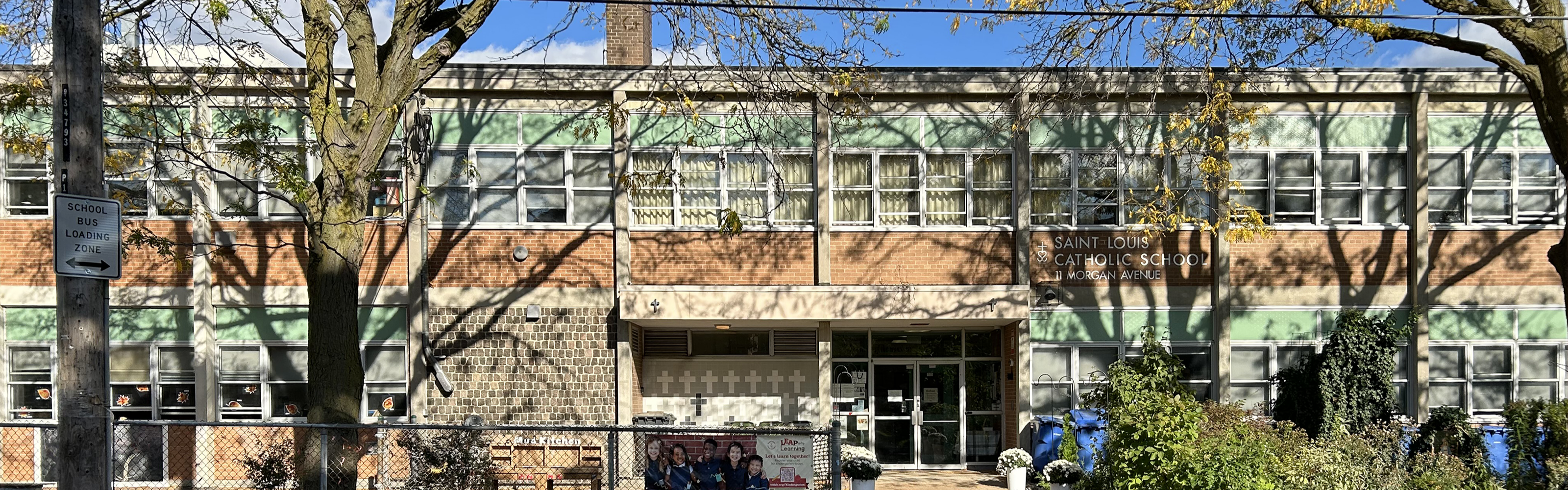 The front of the St. Louis Catholic School building.