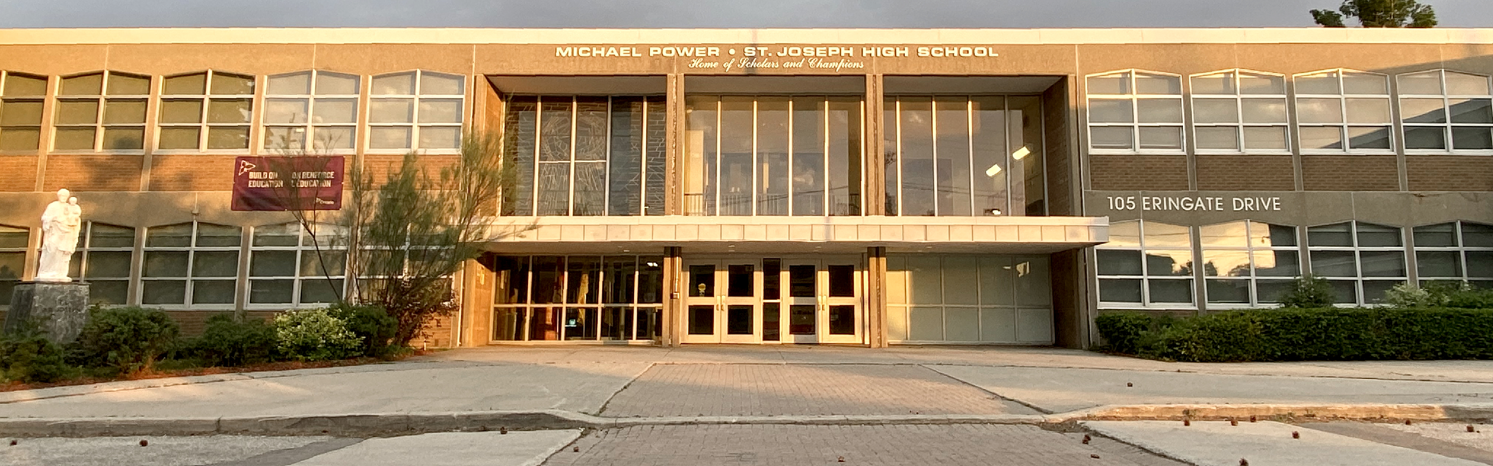 Front of MPSJ school building