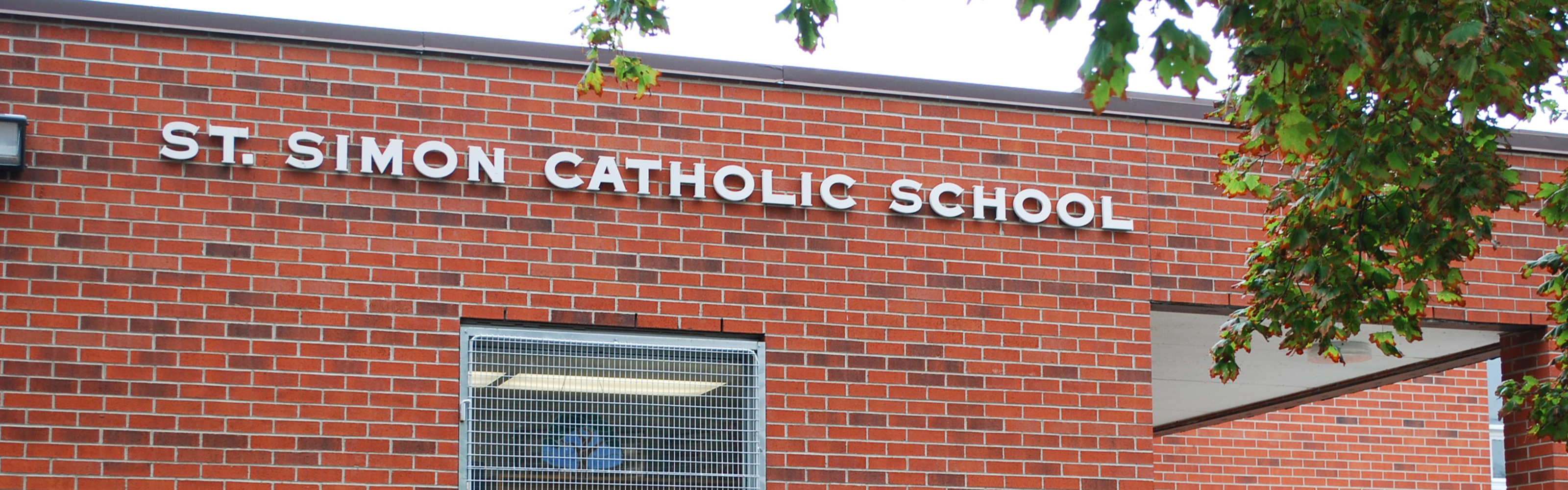 The front of the St. Simon Catholic School building.