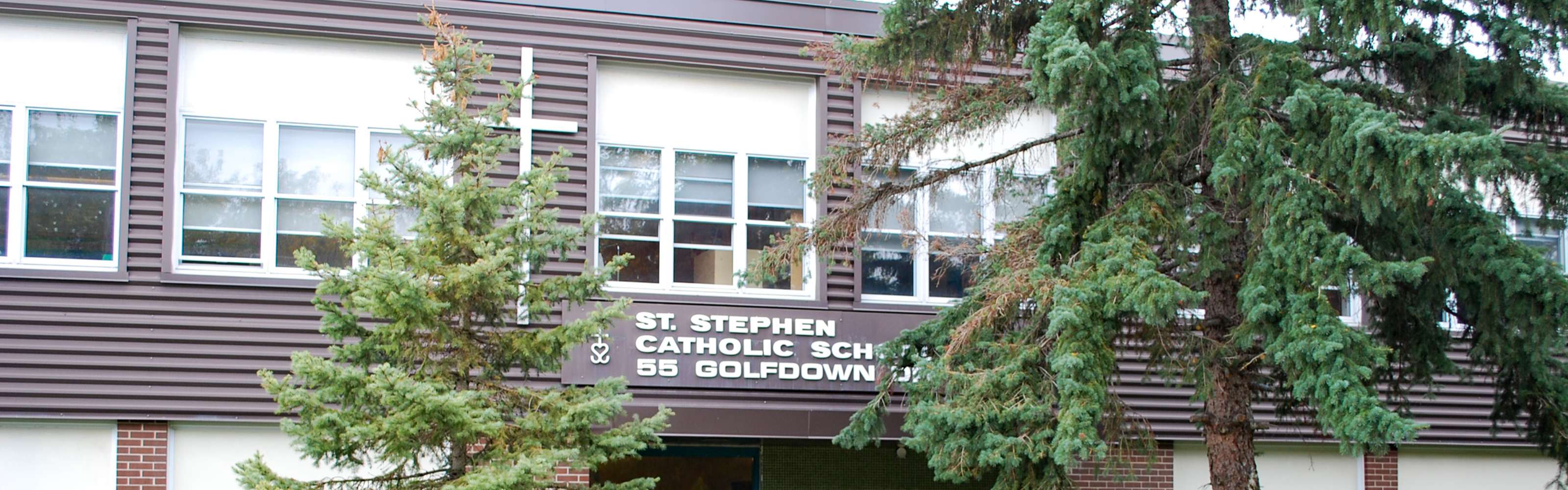 The front of the St. Stephen Catholic School building.