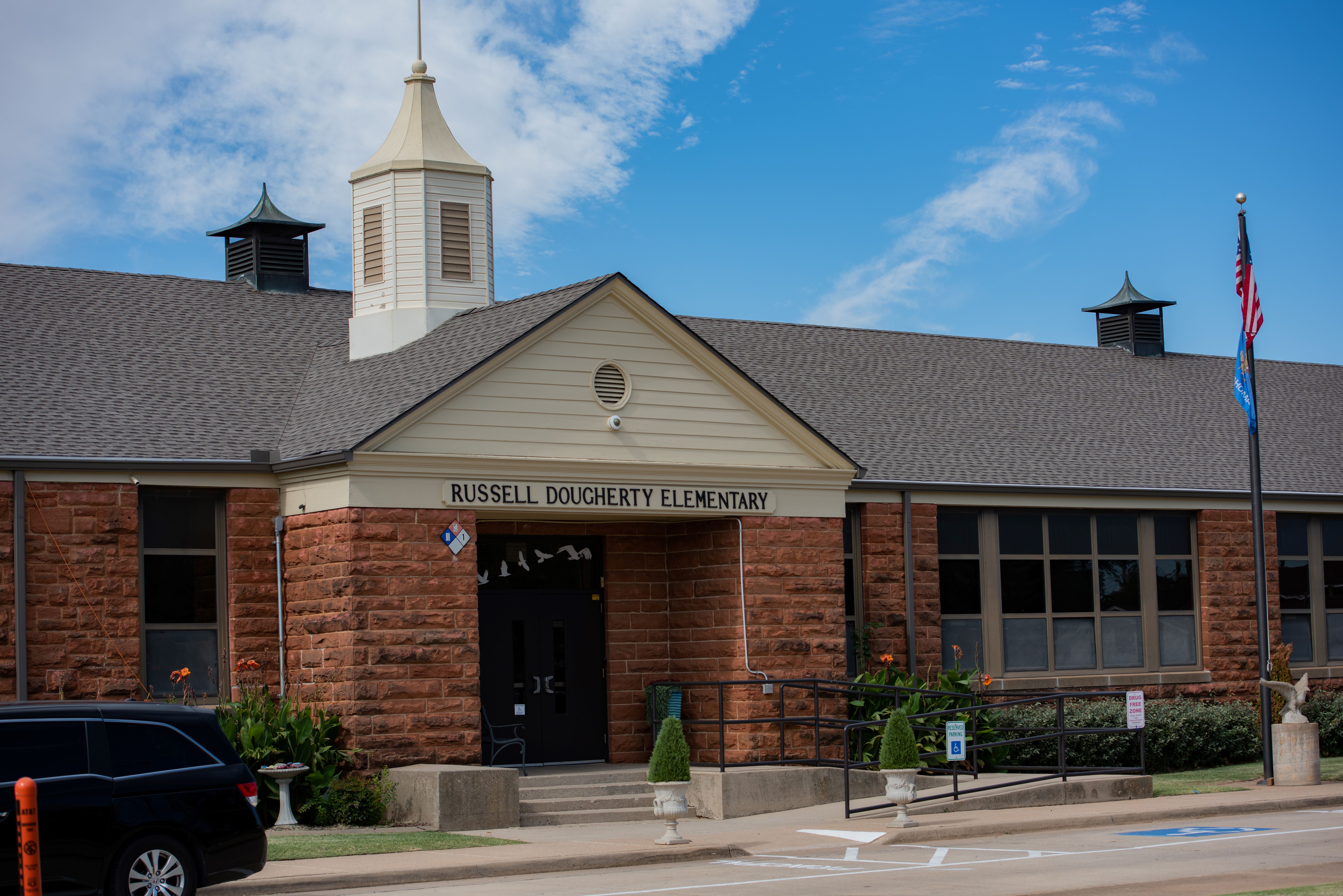 Exterior shot of Russell Dougherty Elementary 