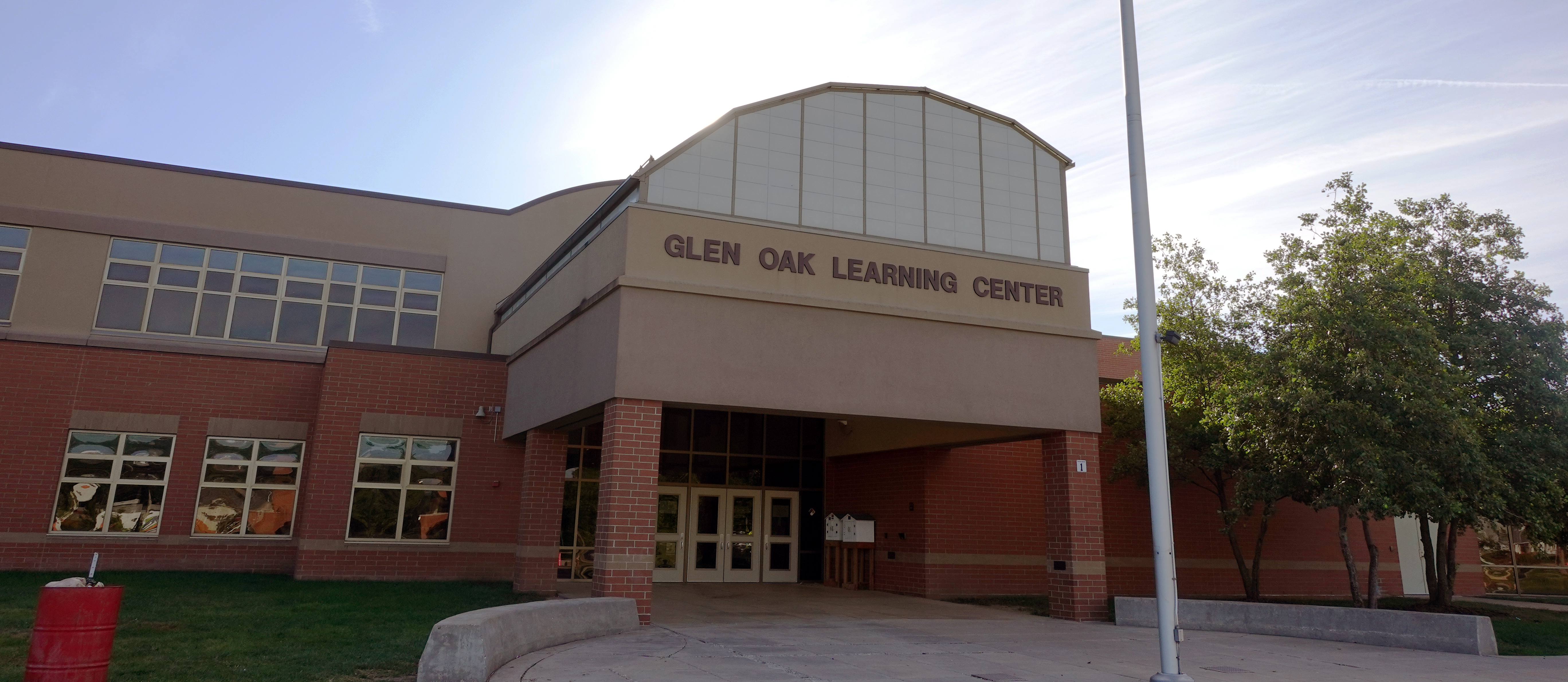 front of glen oak school building