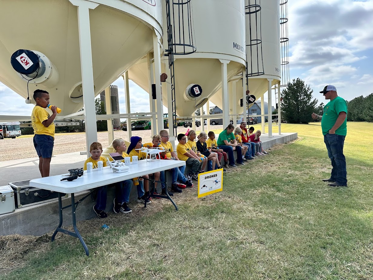 Drones, ag day, kids, learning