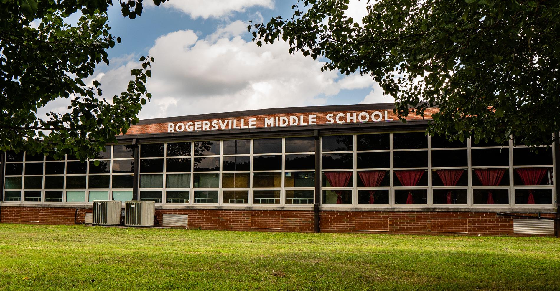 Rogersville Middle School front of building 