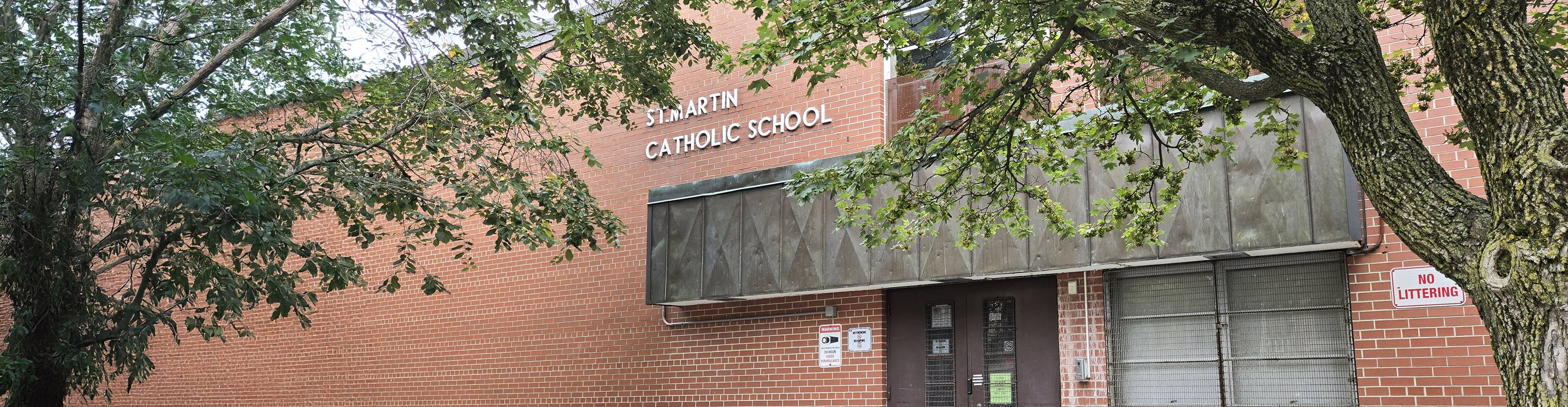 An image showing the front of the school building.