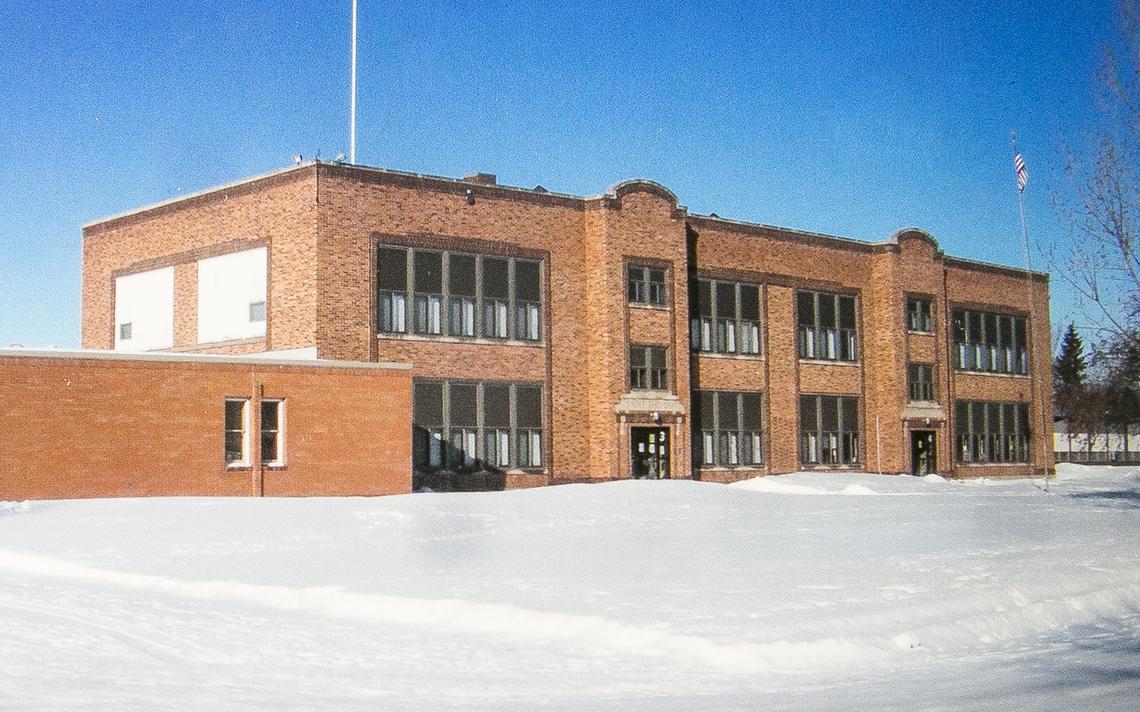 1923