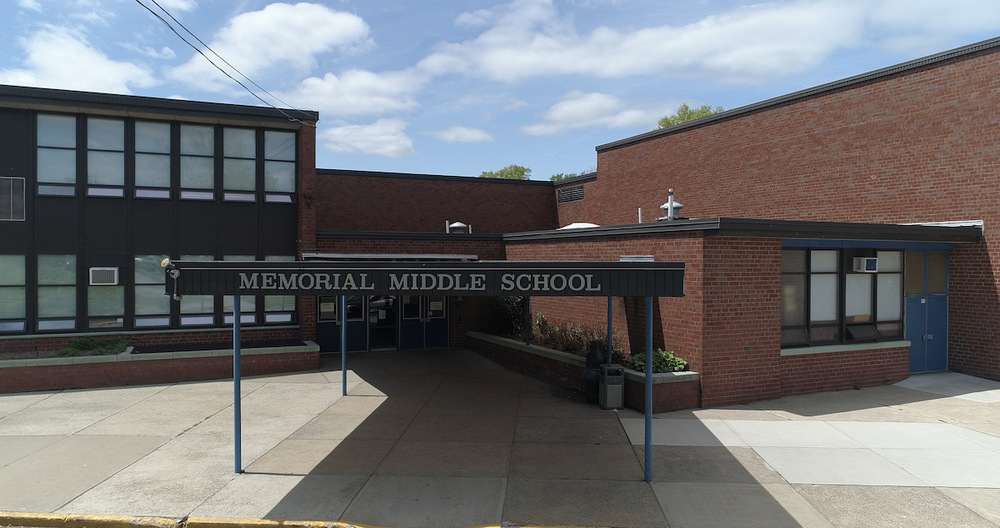 Front entrance of Memorial Middle School
