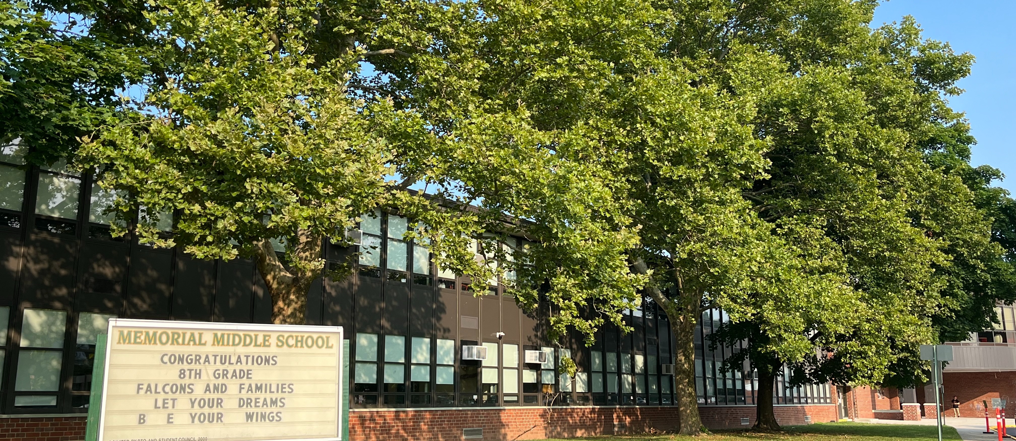 Front of Memorial Middle School building