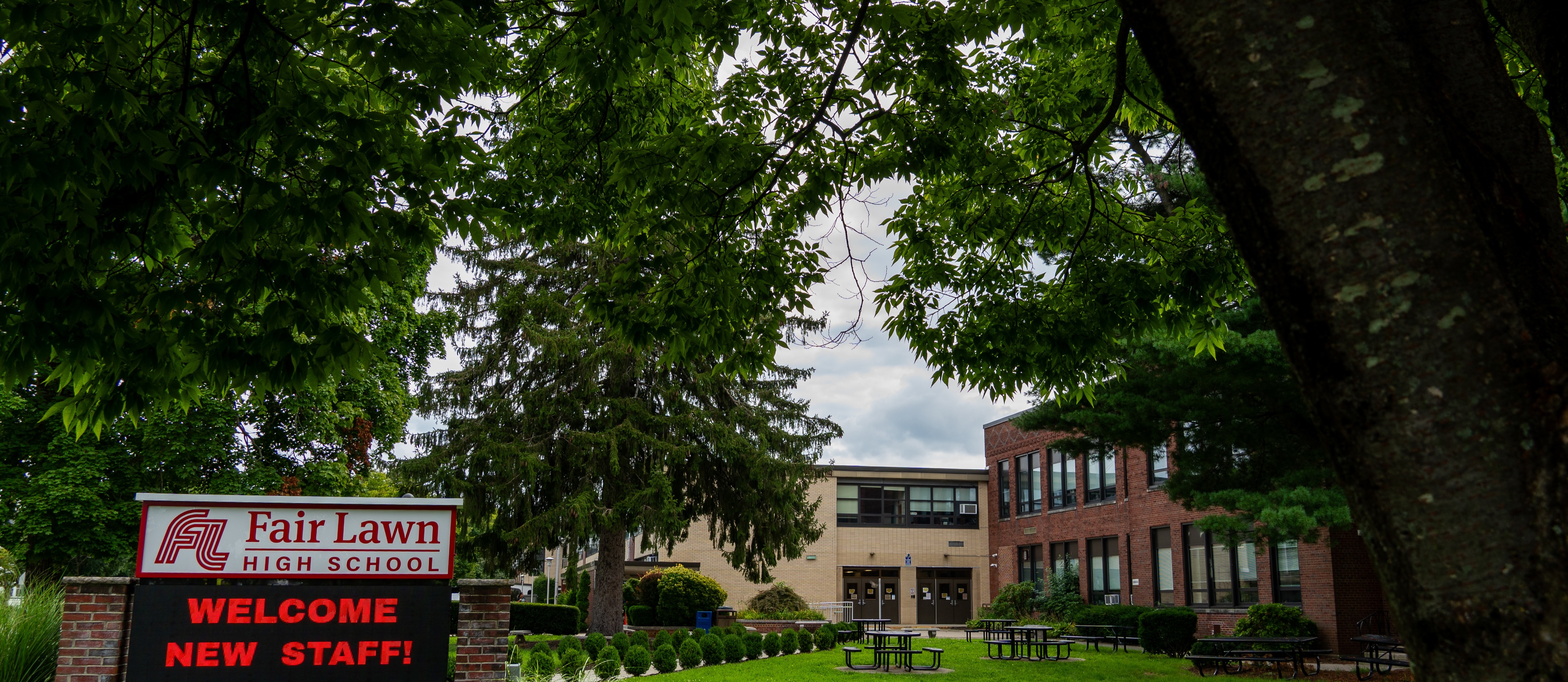 exterior of fair lawn high school