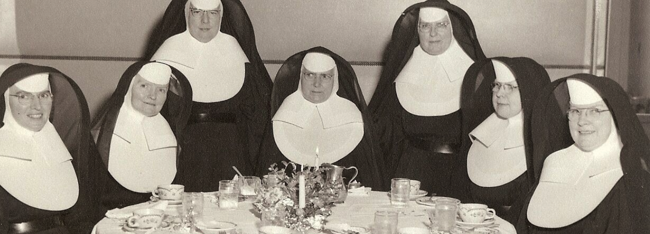 old black/white picture of nuns