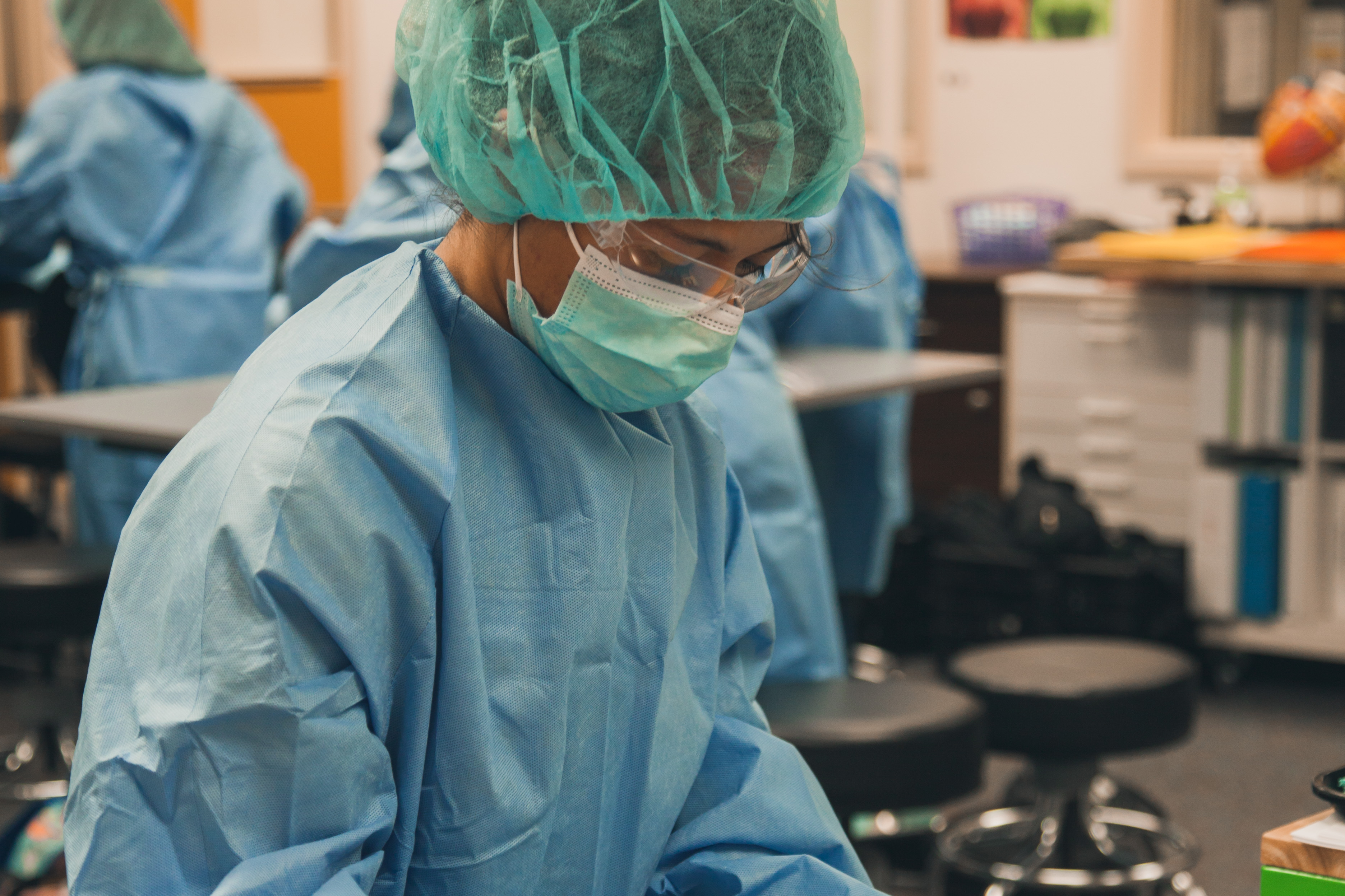 STUDENT IN PPE