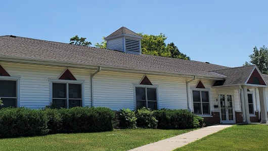 photo of exterior of cougar's den early childhood center
