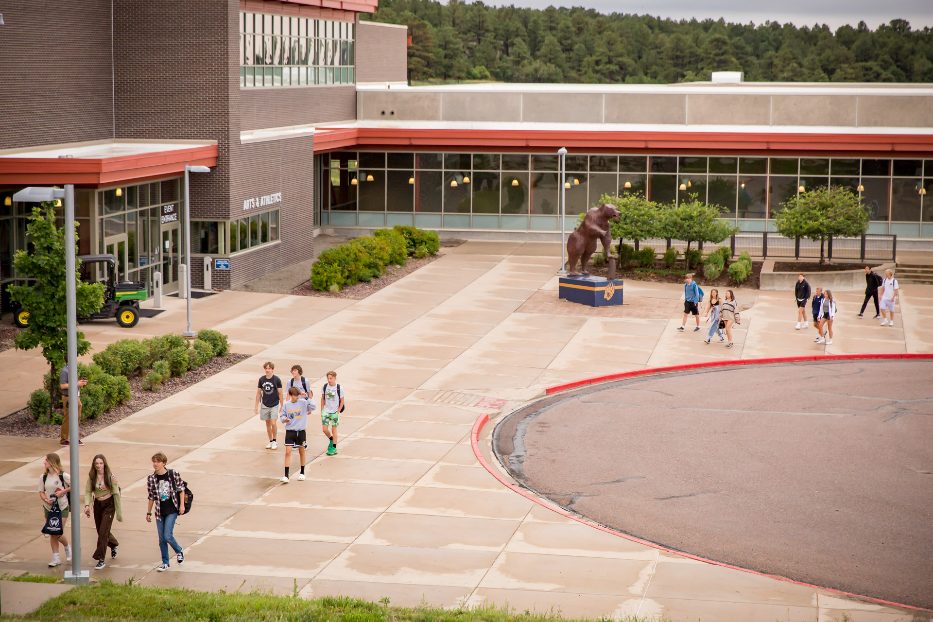 palmer ridge high school students walk in on the first day of school