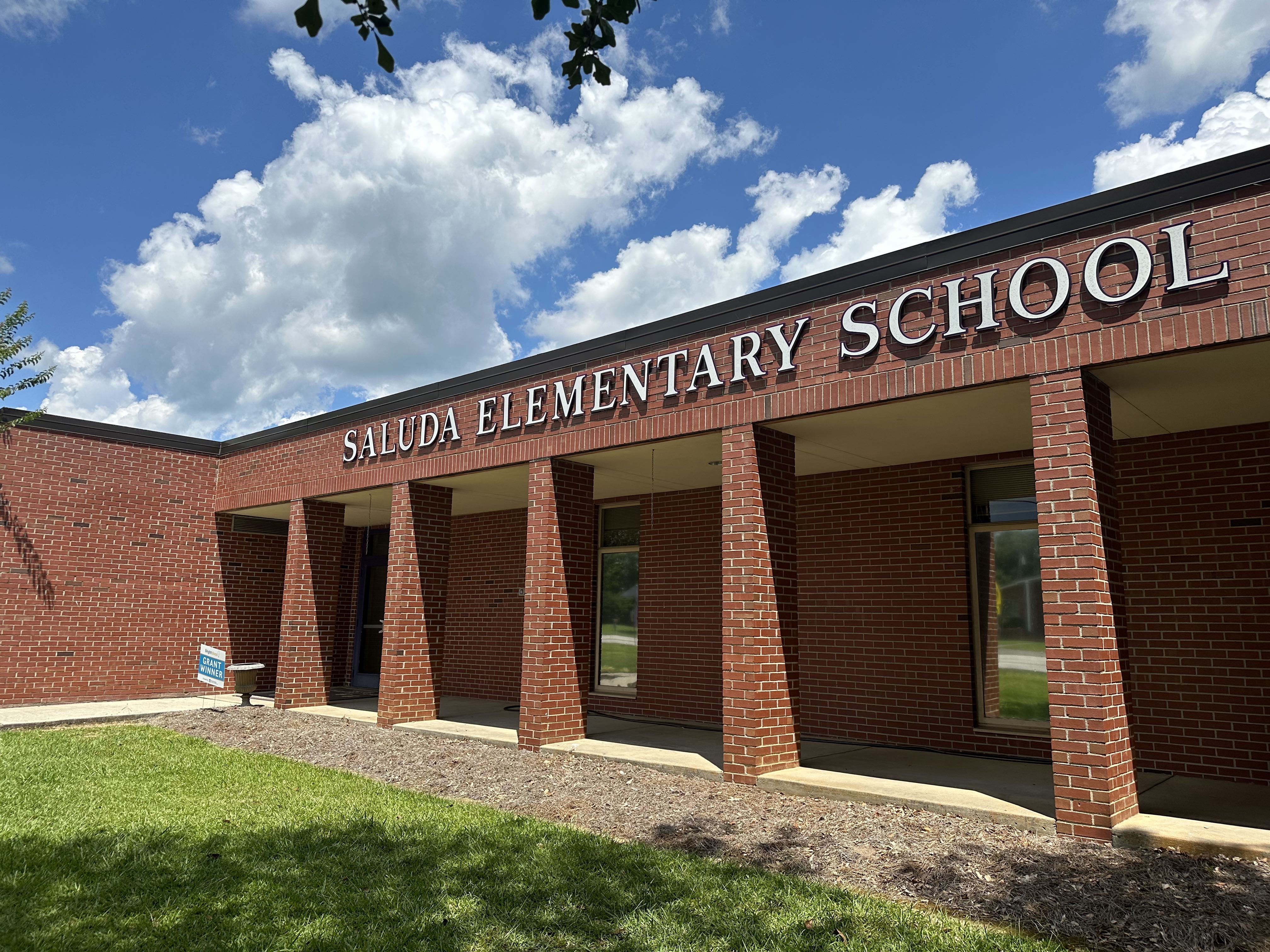 Home | Saluda Elementary School
