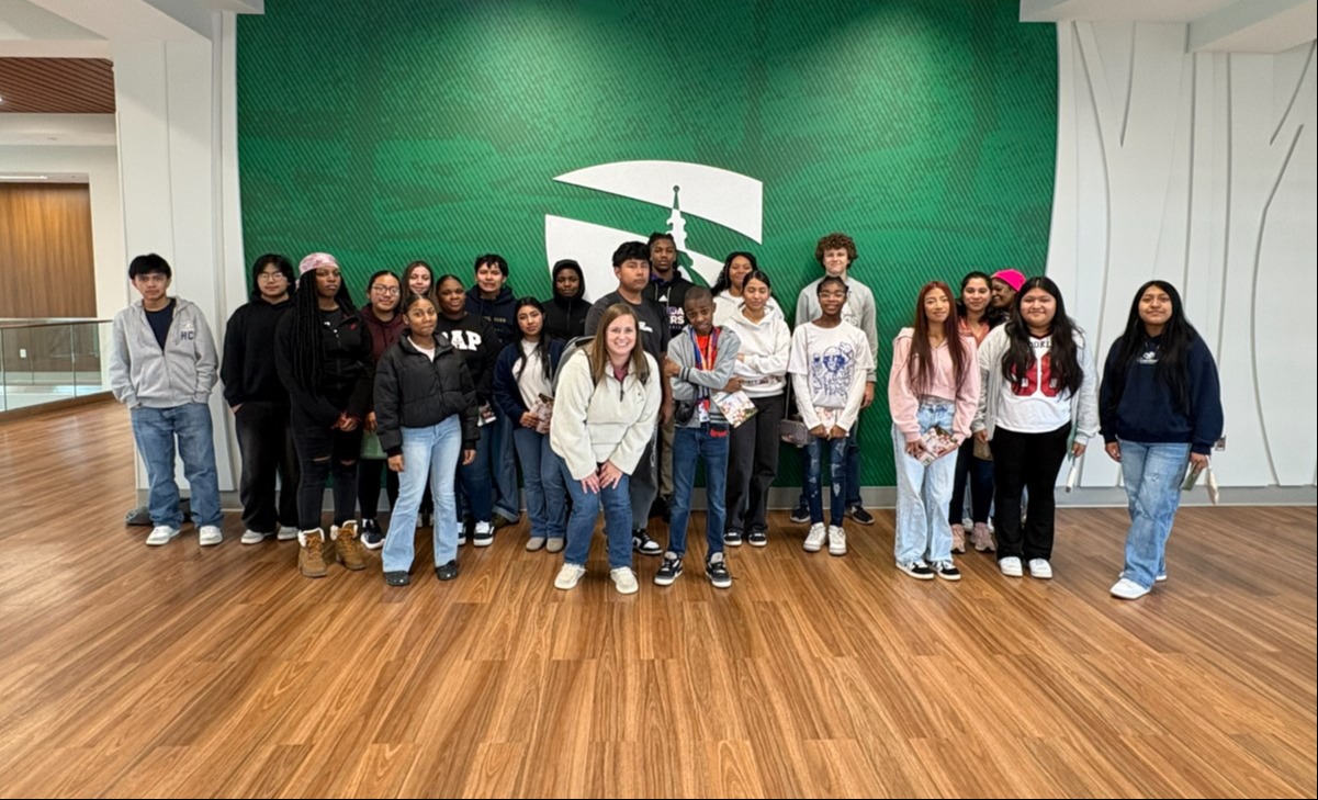 AVID class photo SHS