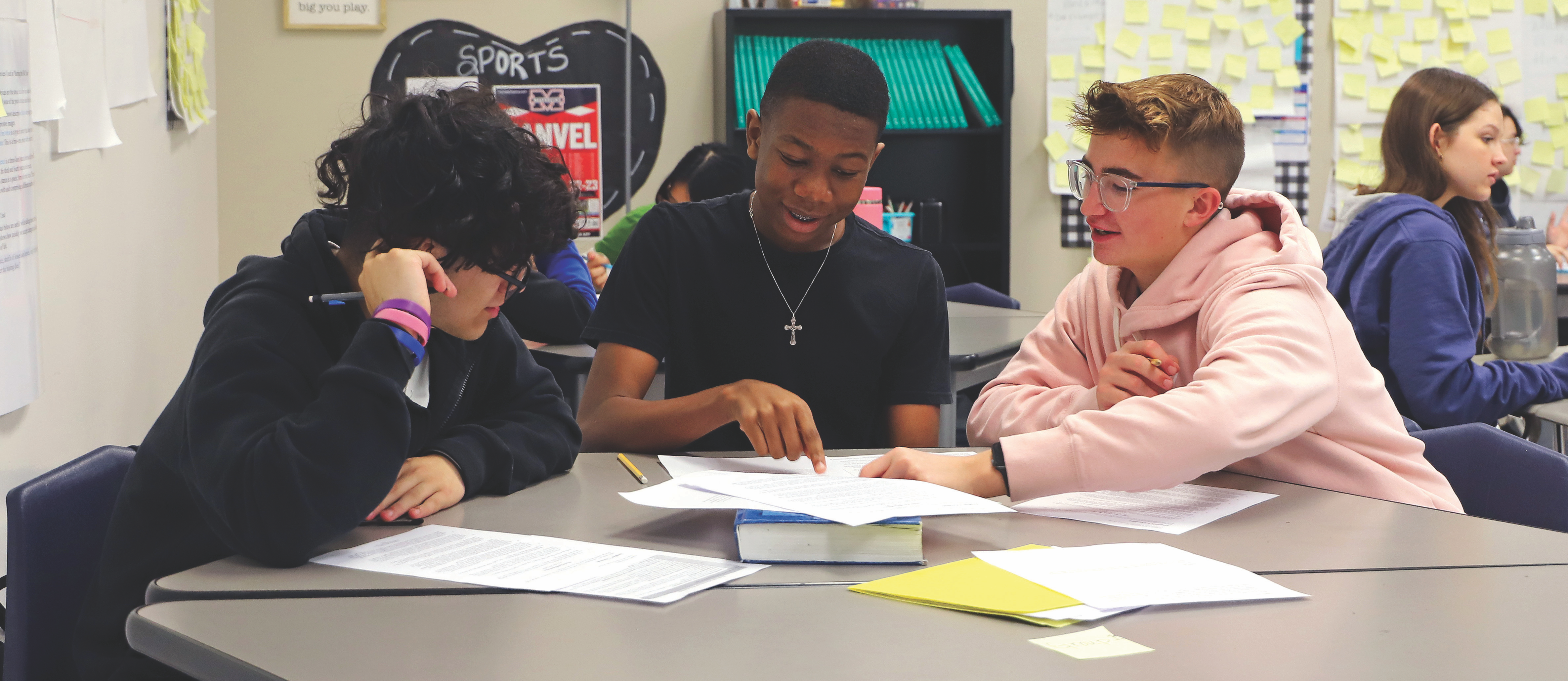 Waitlist open as parents fill Alvin ISD's free English as a second language  class