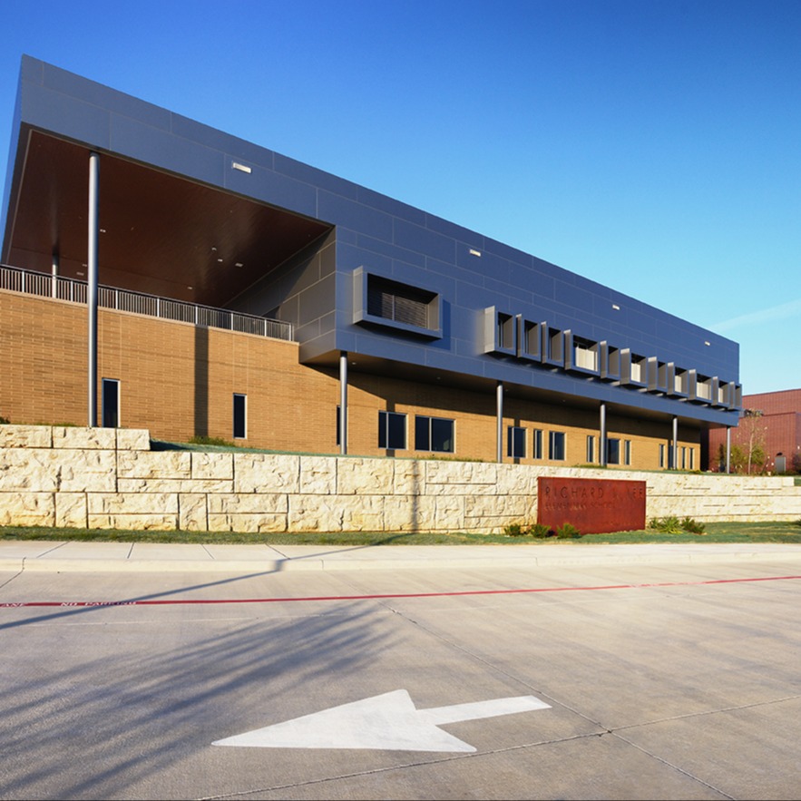 Richard J. Lee Elementary building photo