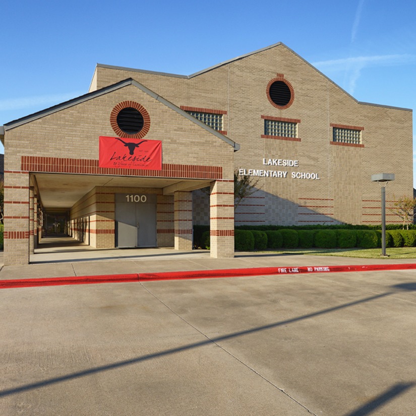 Lakeside Elemetnary school building photo