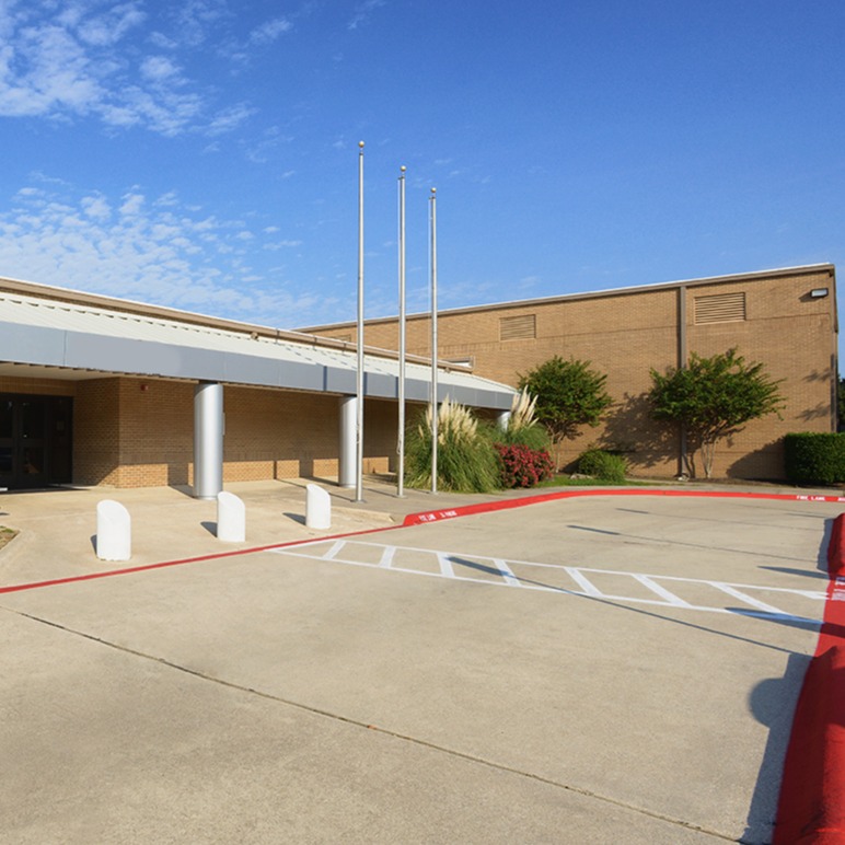 Old Lee Elementary school buildiing photo