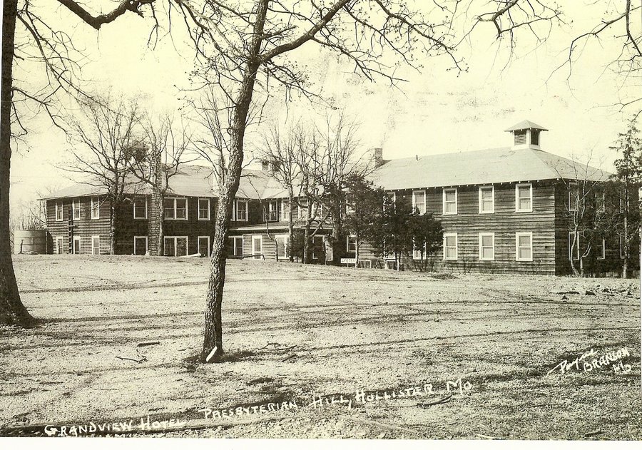 Old picture of Hotel's, Club and Resort's