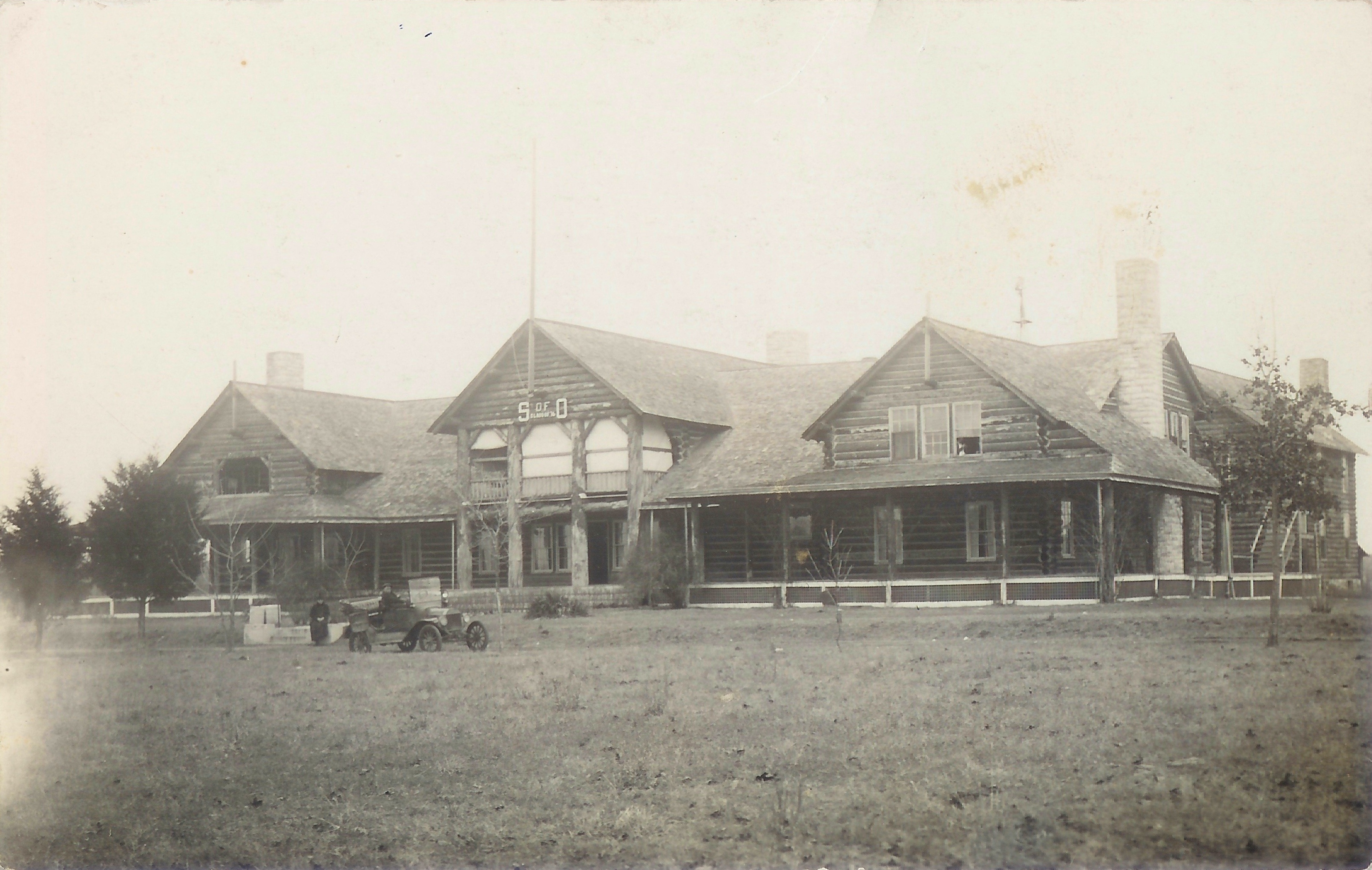 Old picture of Hotel's, Club and Resort's