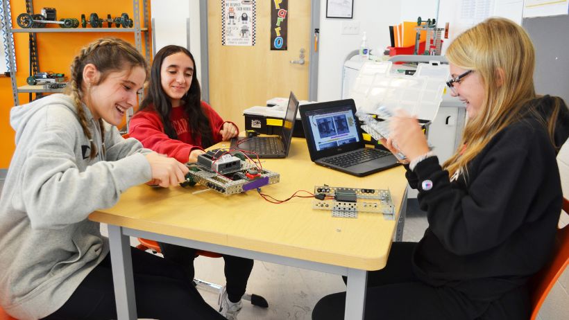 students building robots