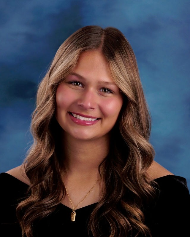 Alexis Yacobucci's senior portrait