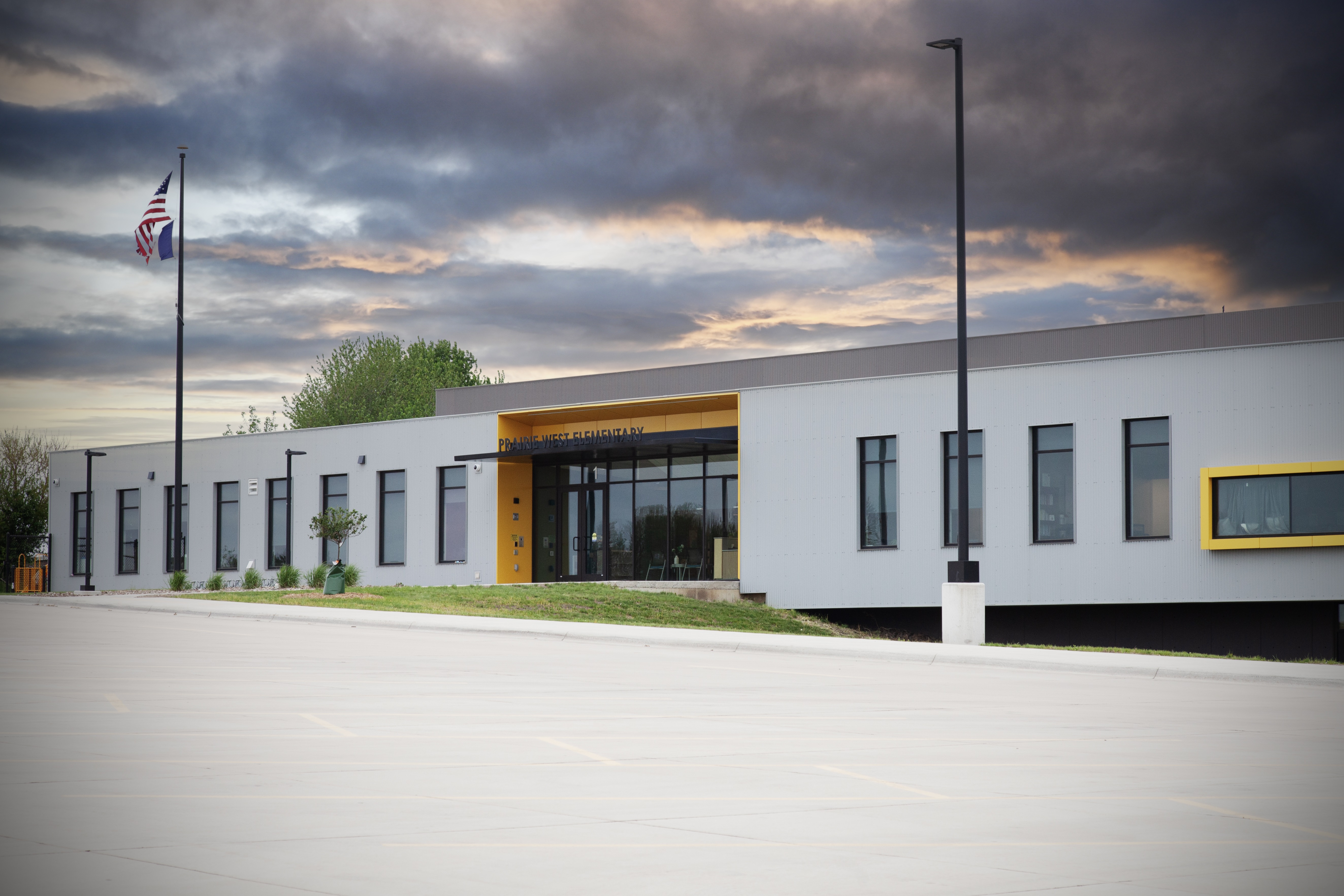 Prairie West Elementary building
