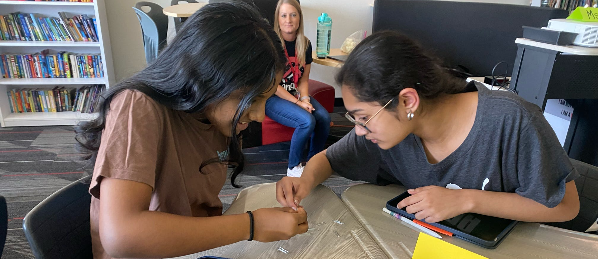 2 students working on a project