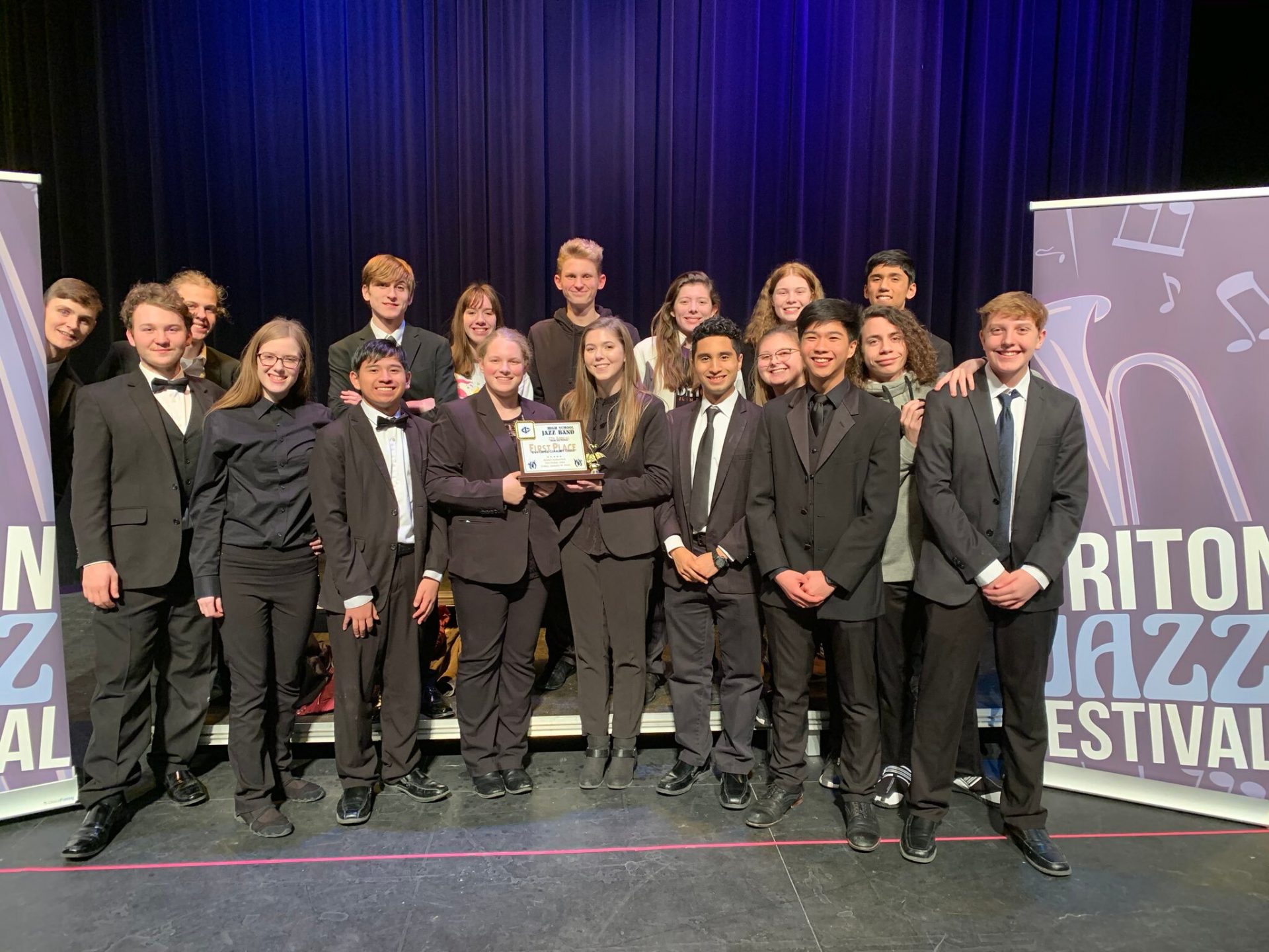 EHS Jazz Band Group Photo at Festival