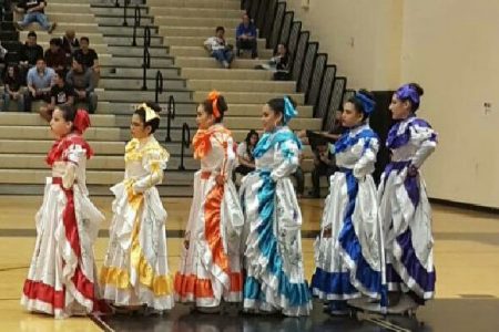 WEST Club Dancers Prepare for Performance