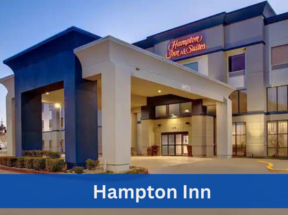 Hampton Inn outside image of hotel at night