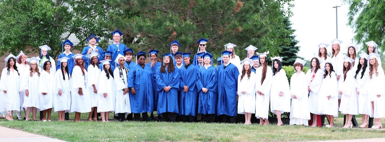 LVS 2026 graduates pose together before the ceremony.
