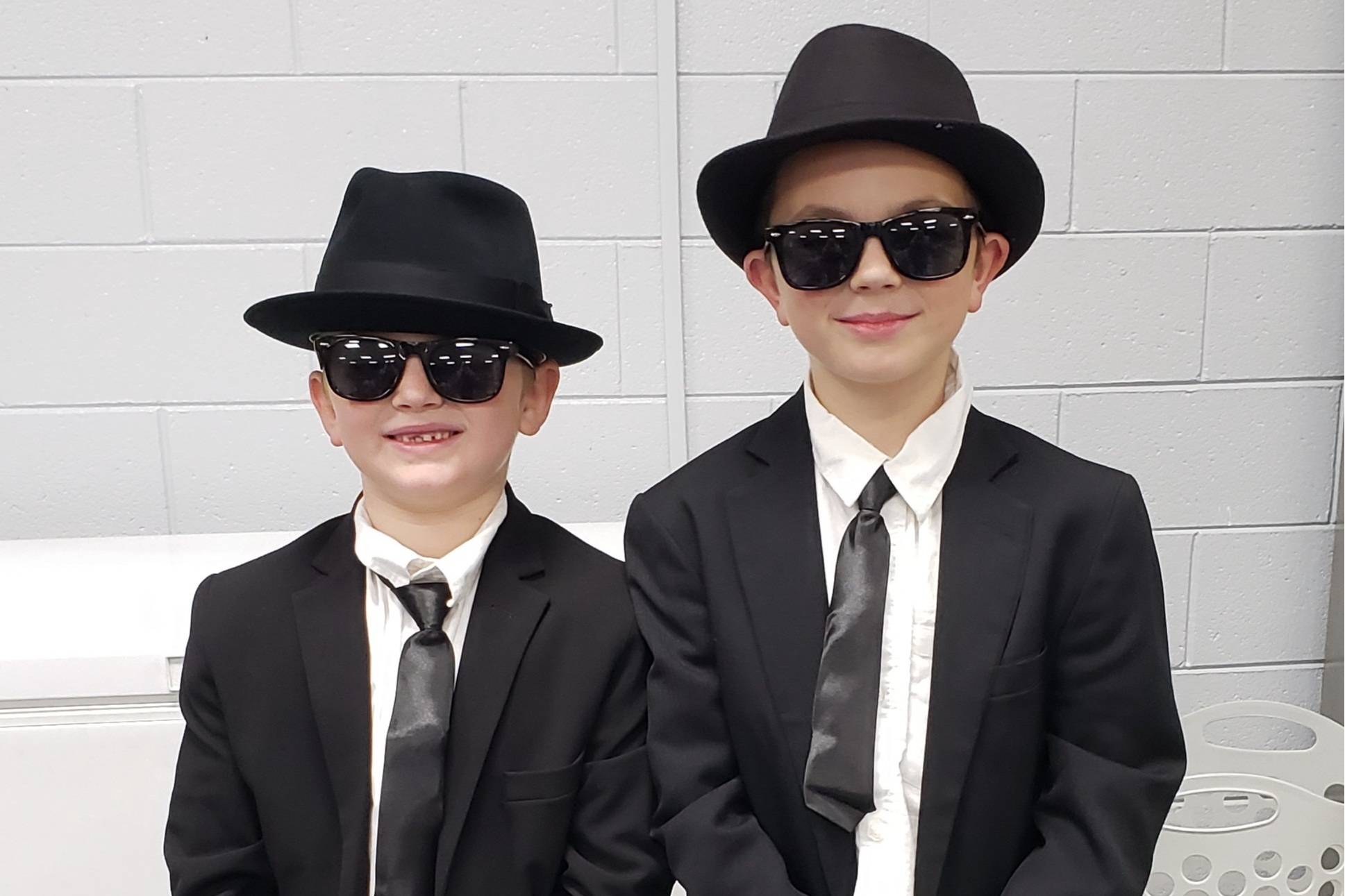 Students dressed as the Blues Brothers for Halloween at Jeneir