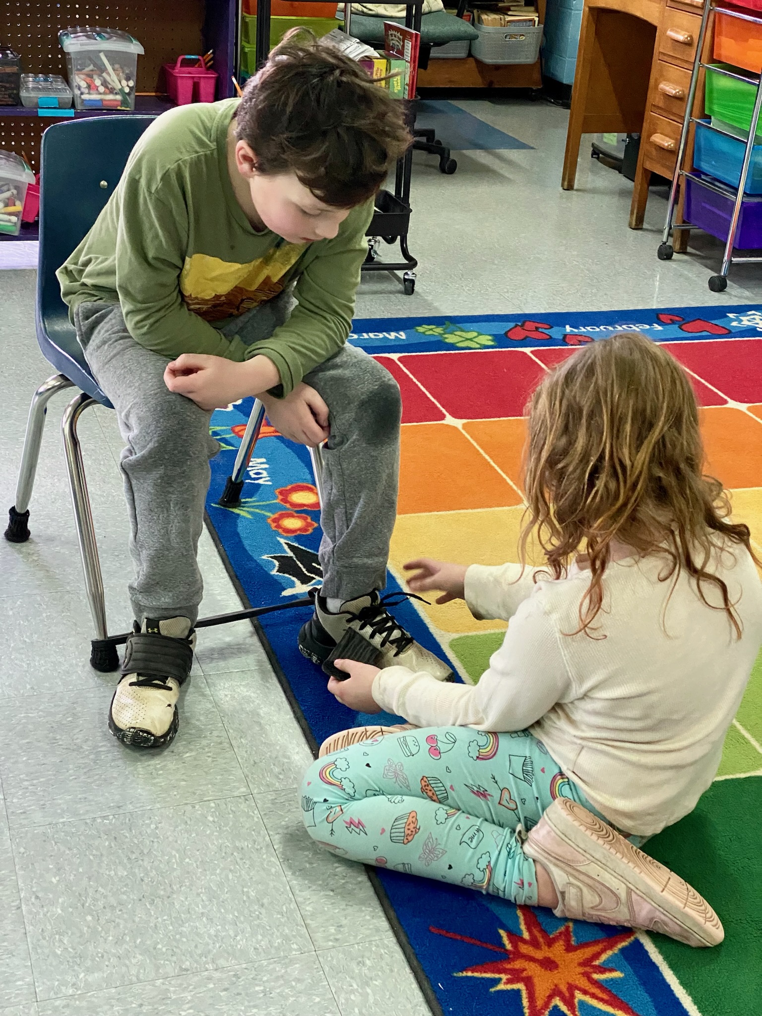 Peer Shoe Tying Lessons