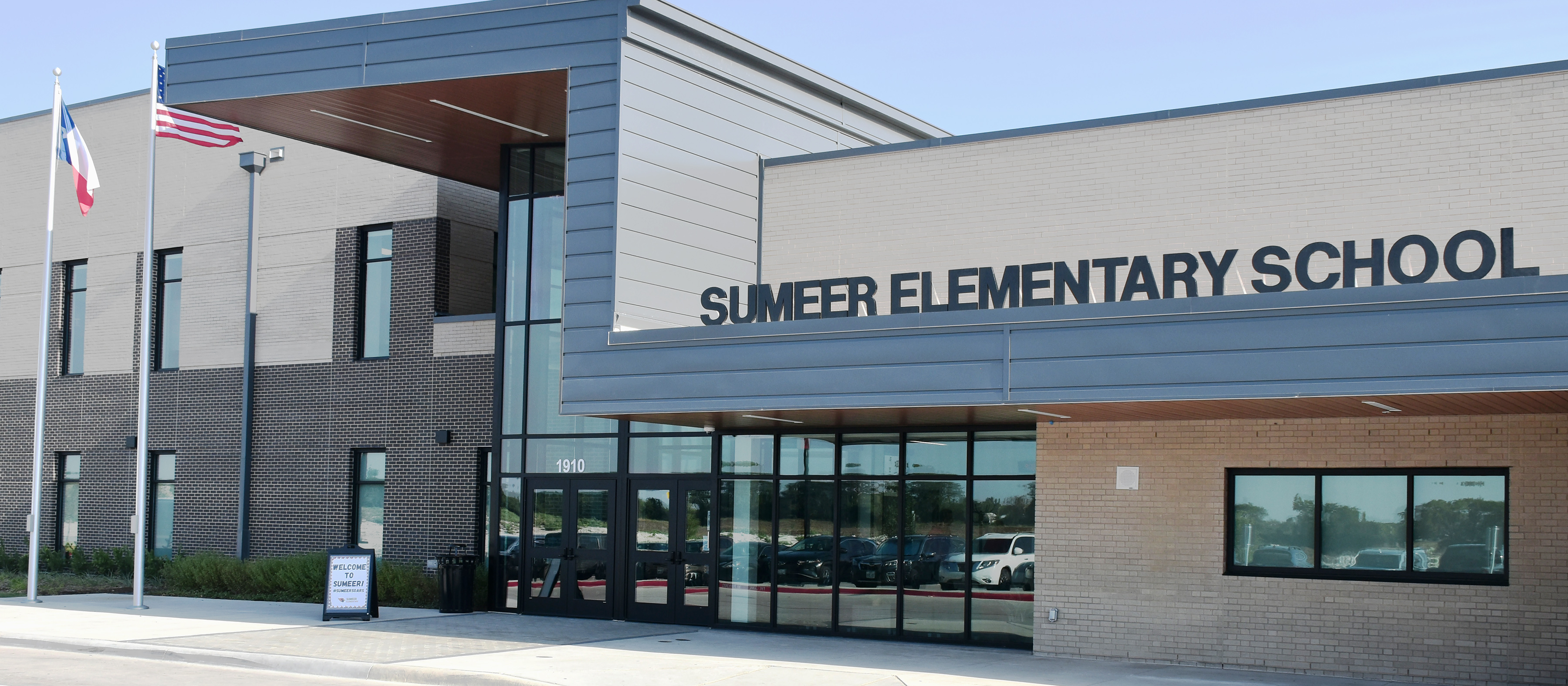 a photo of the outside of Sumeer Elementary