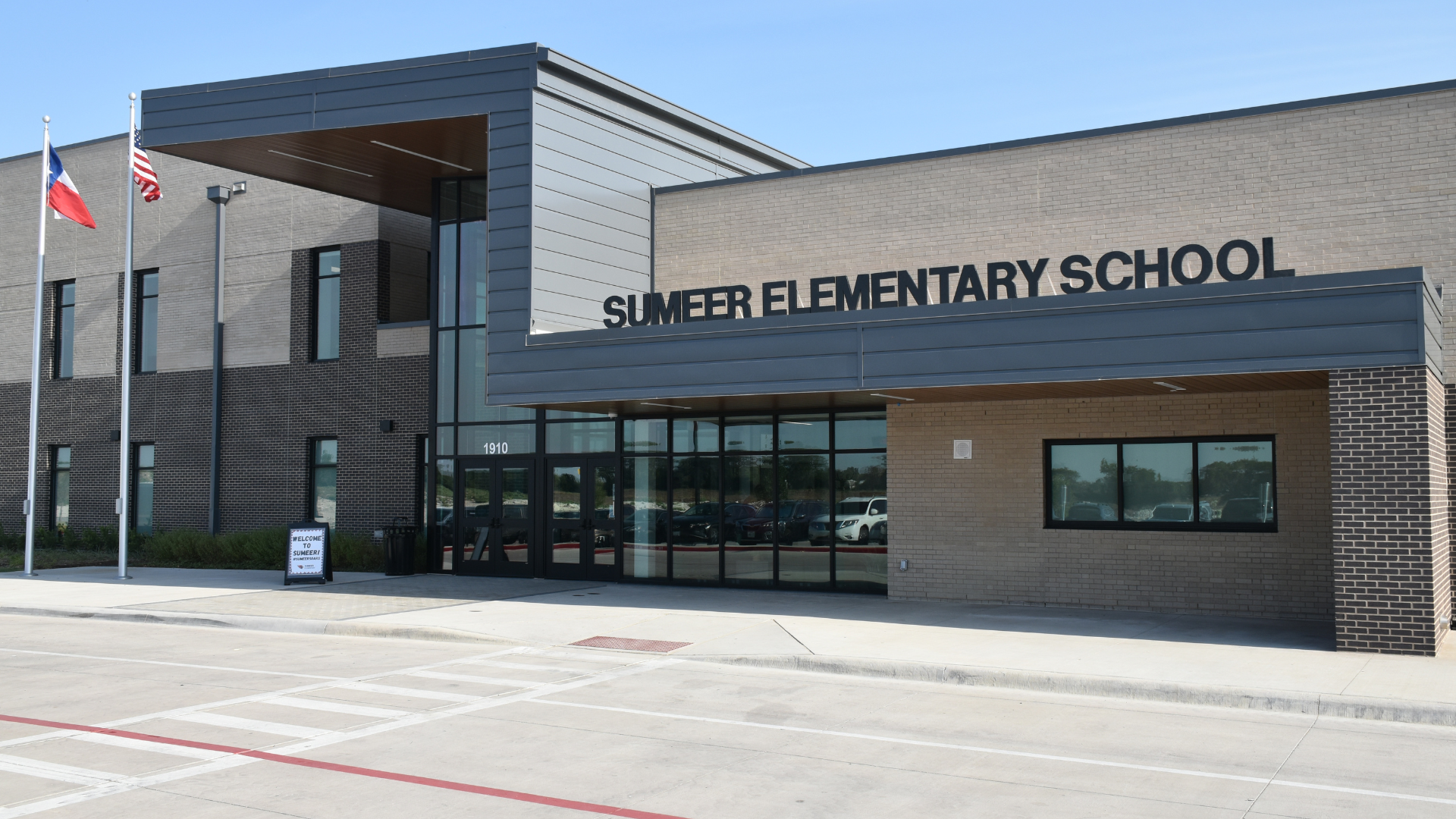 Sumeer Elementary School