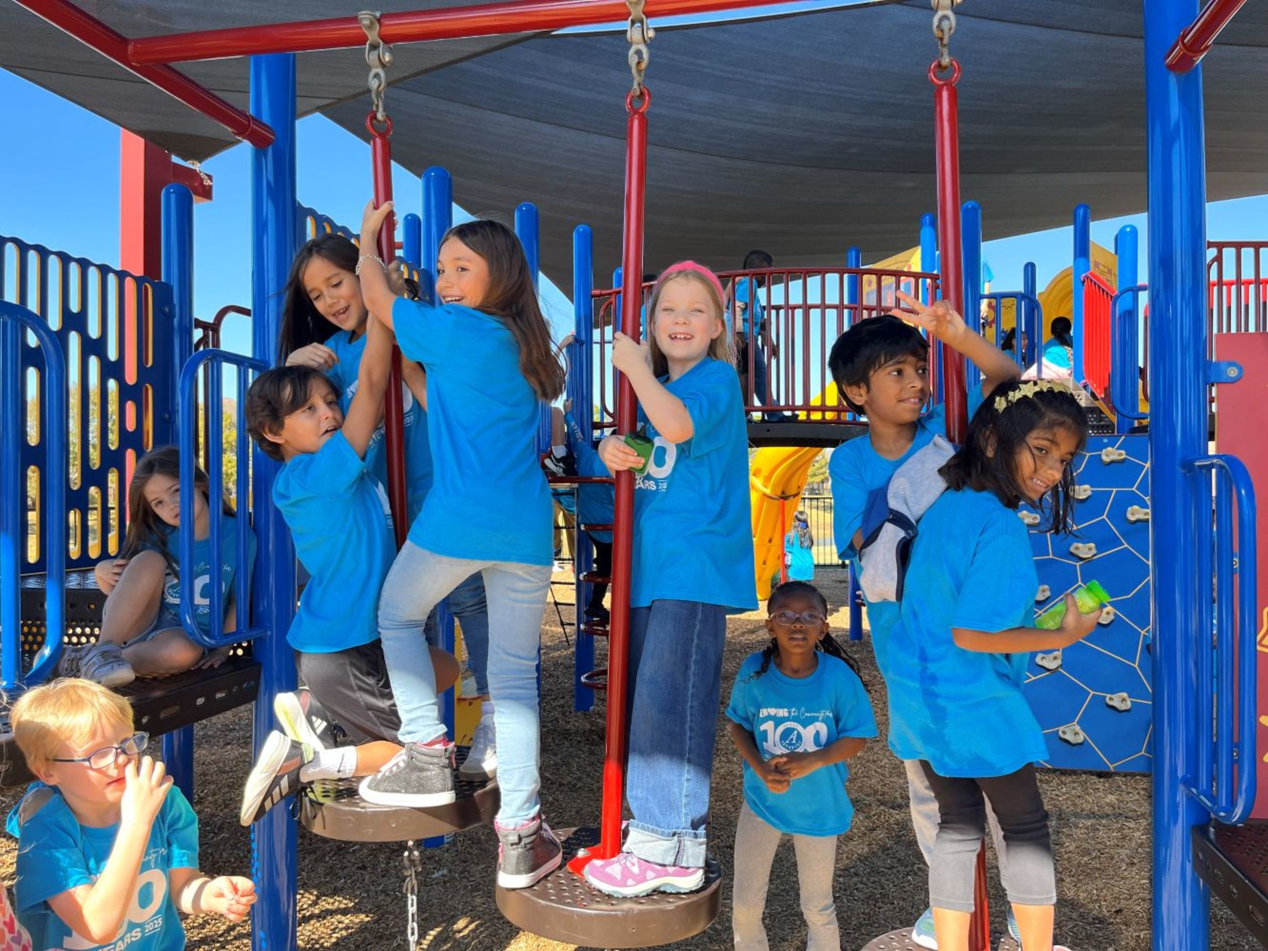shirley bredal ロンパース 12-18m Leadership | Shirley Dill Brothers Elementary