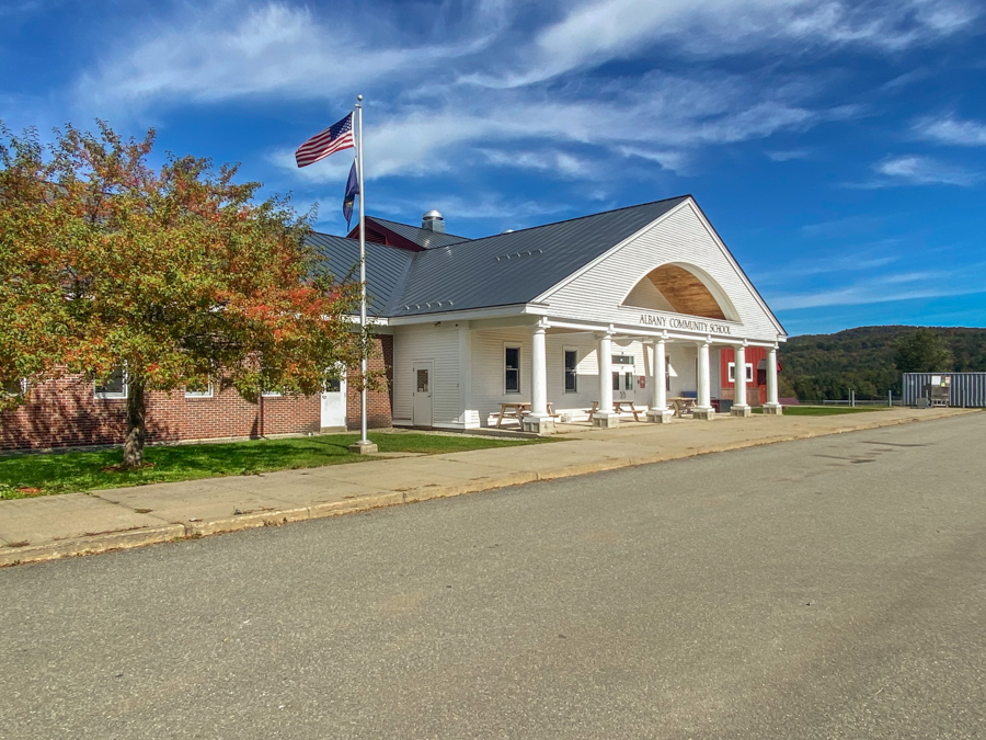 photo of albany community school exterior