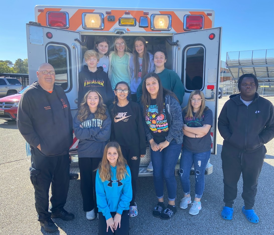 HOSA Students with EMT