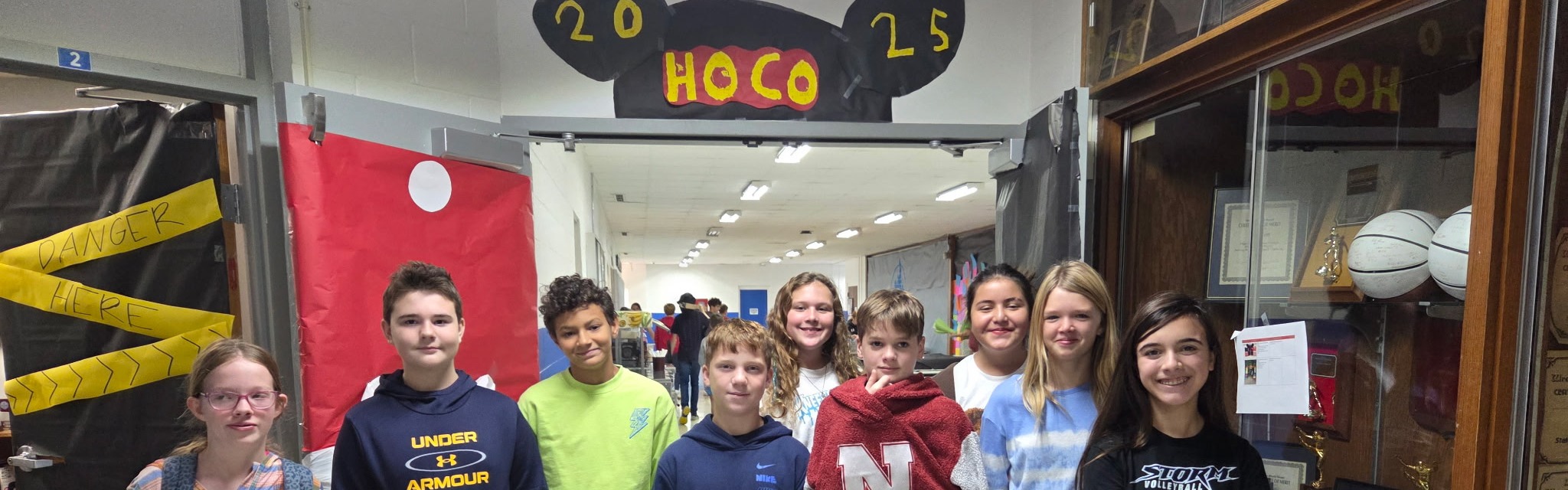 7th grade showing their decorations for homecoming