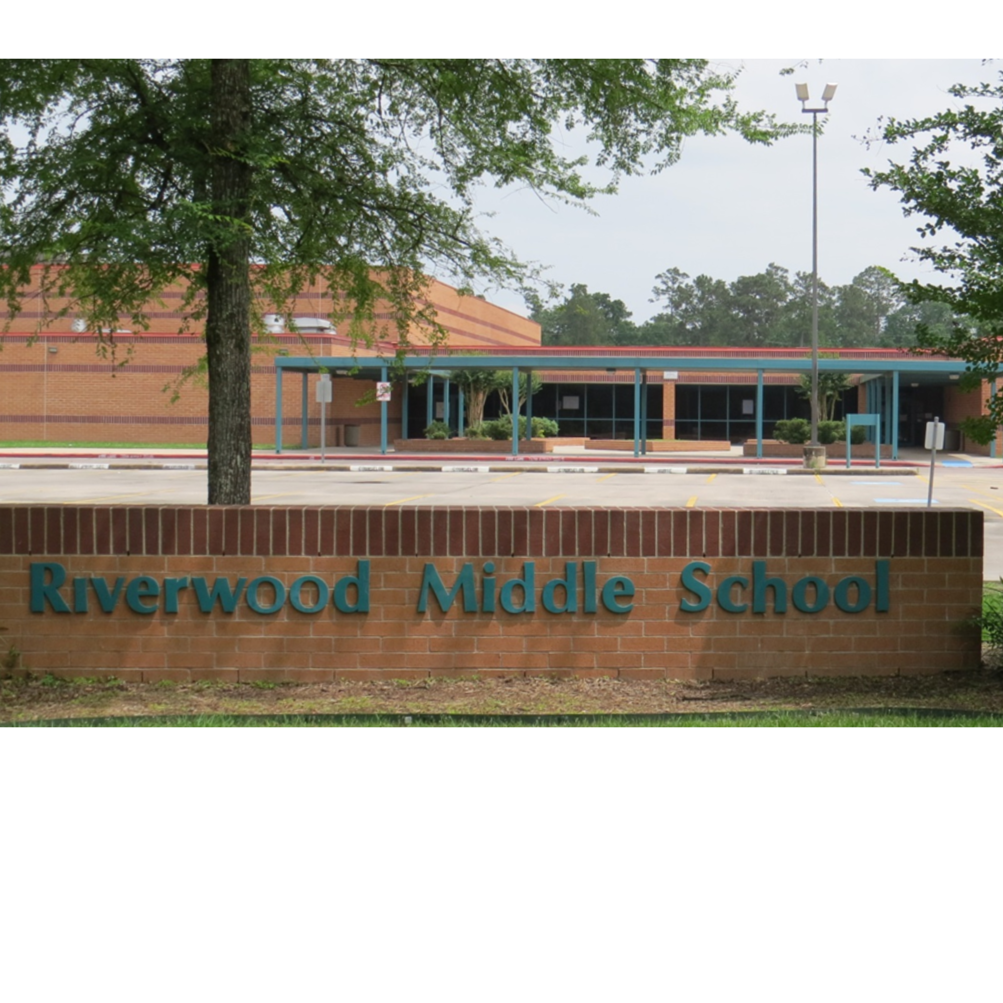 Riverwood Middle building photo