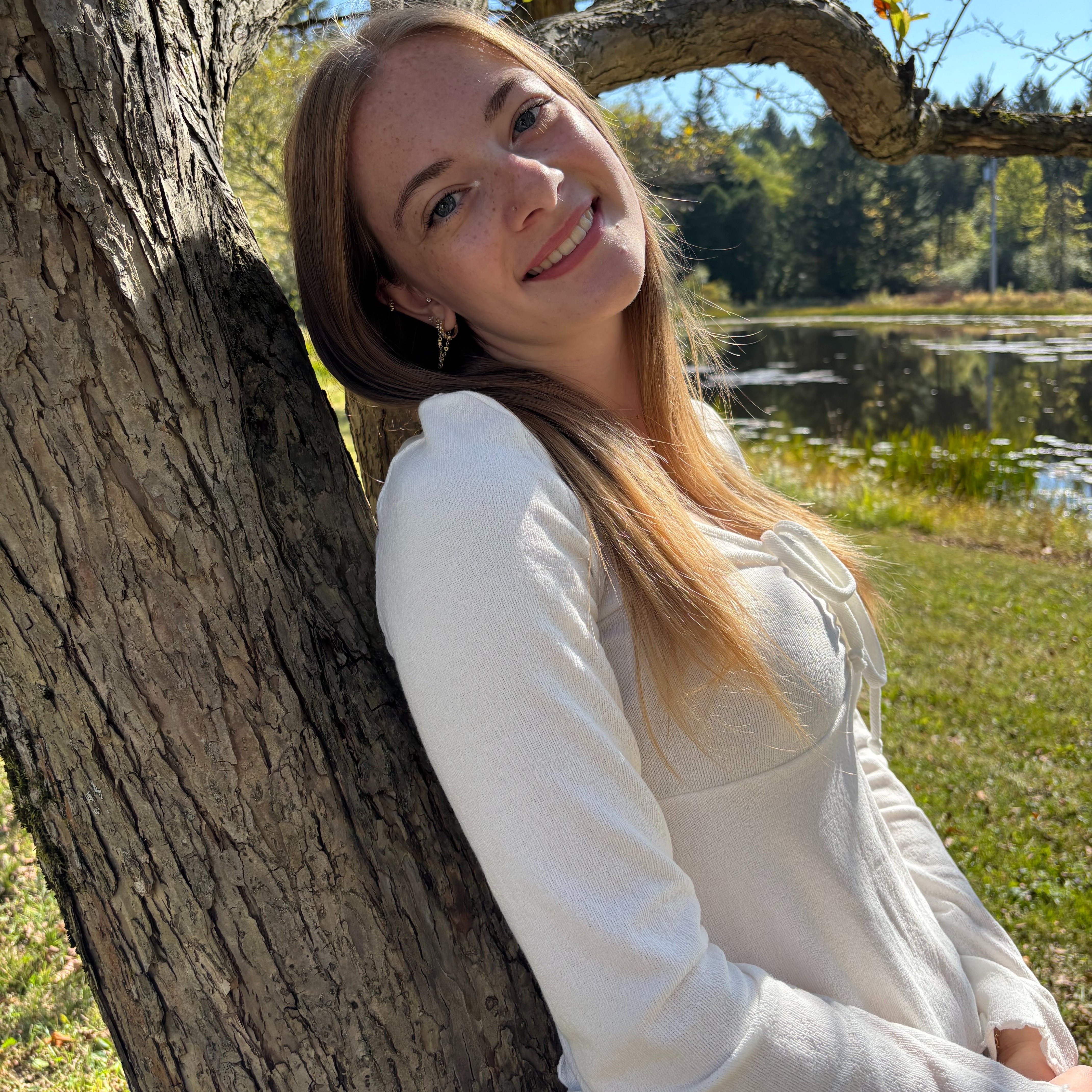 Elisabeth Morris - Senior Spotlight