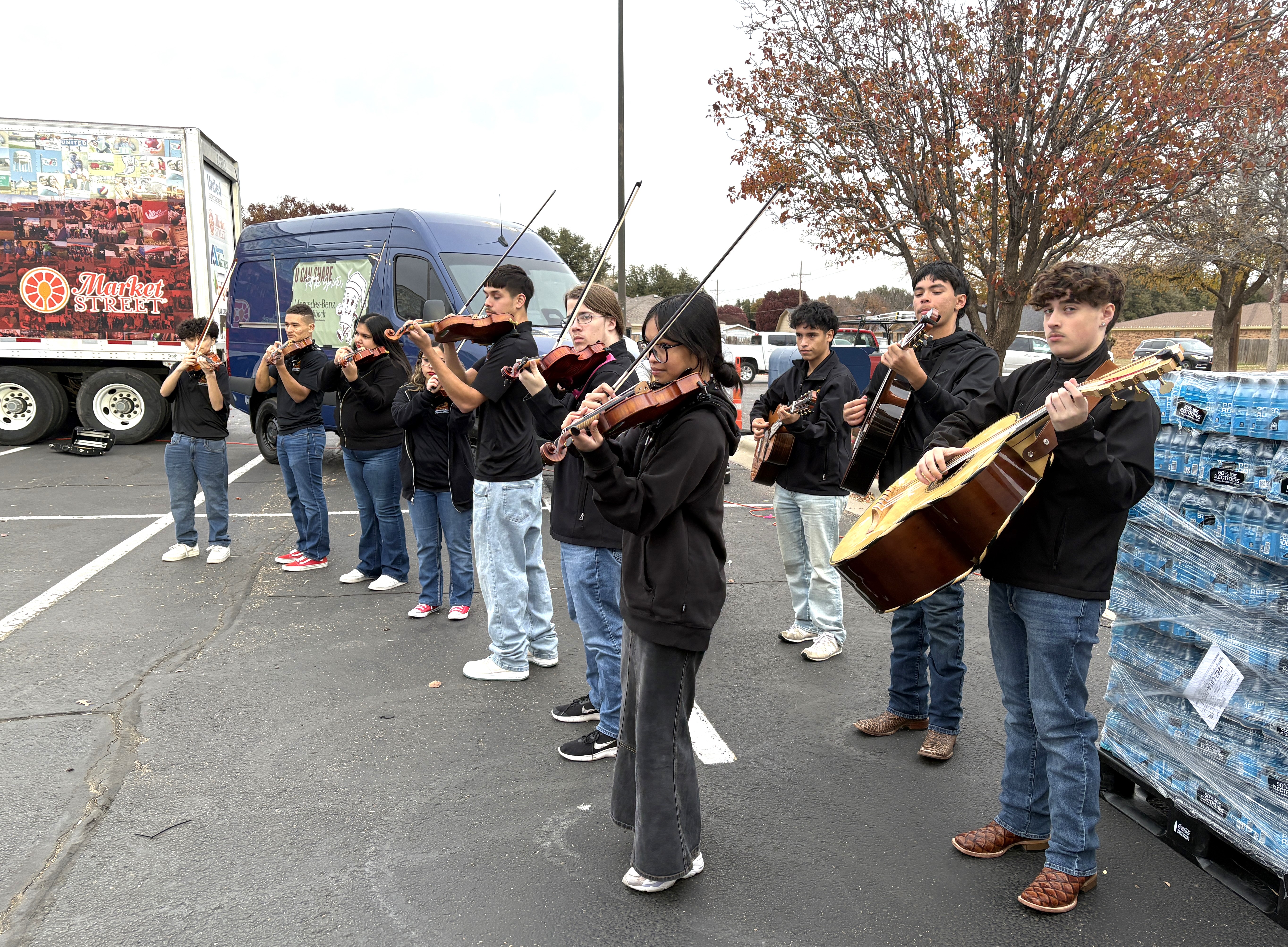 Coronado High School Mariachi playing photo 3