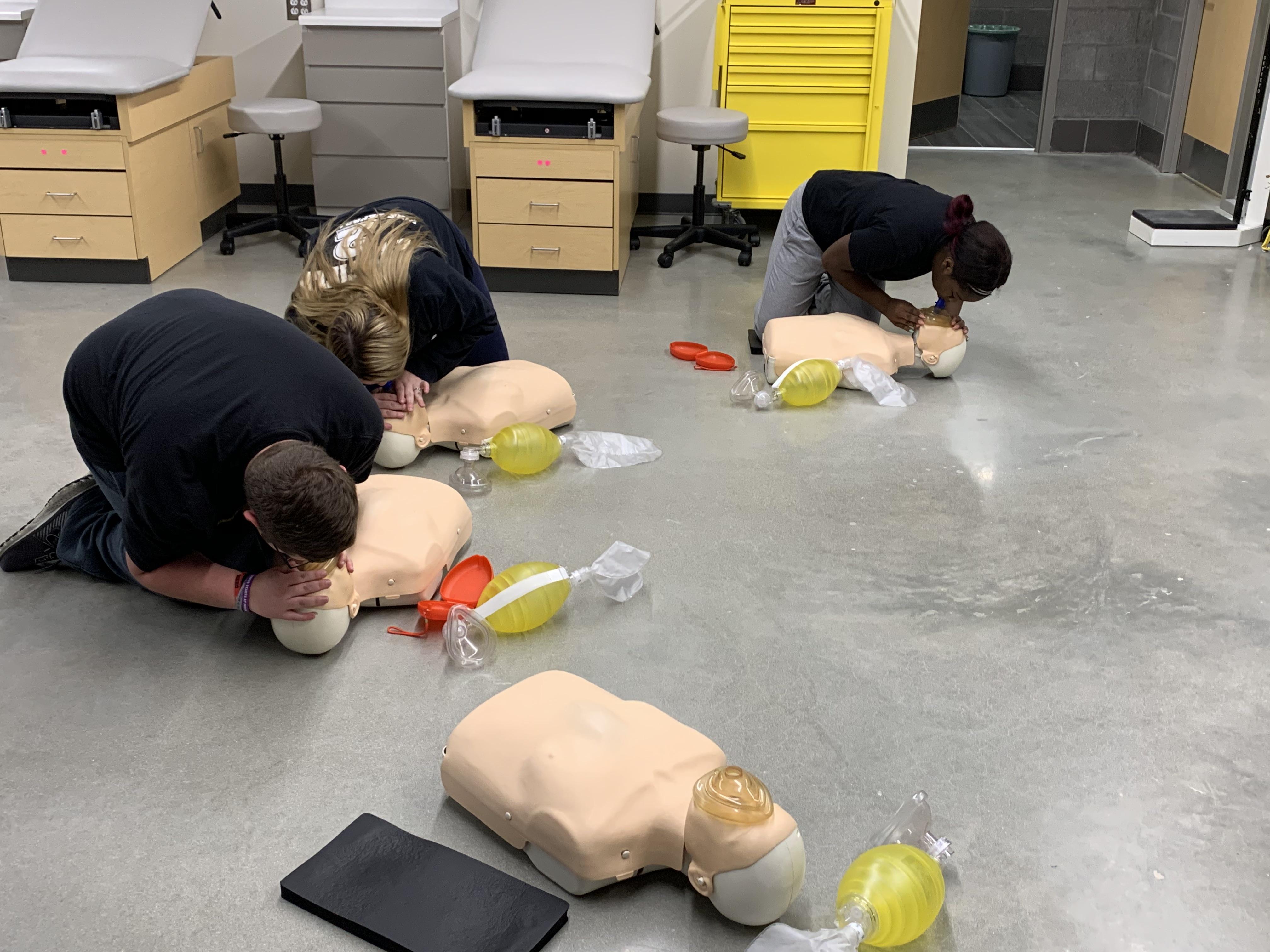 Students in CPR class
