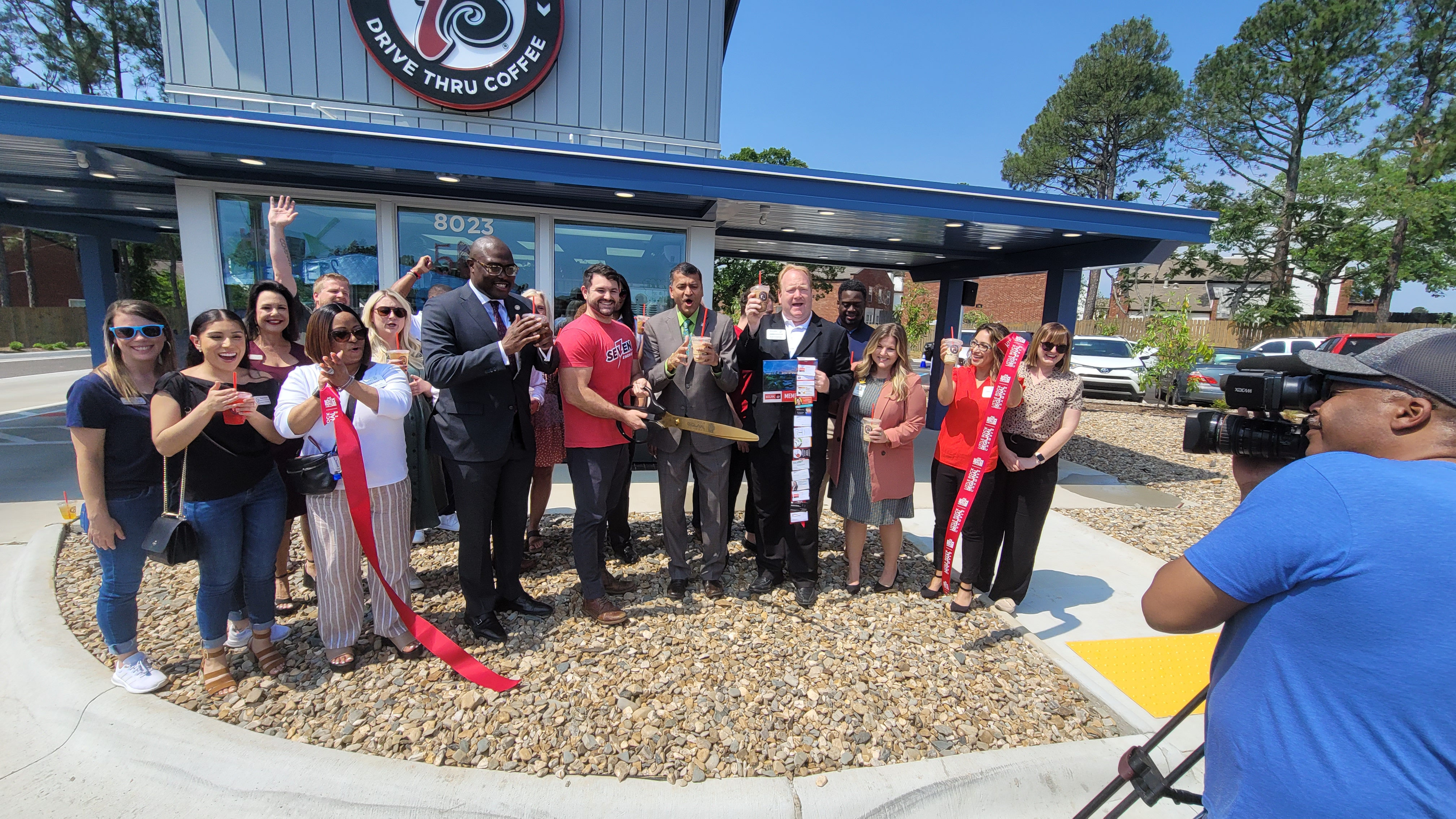 7 Brew Ribbon Cutting